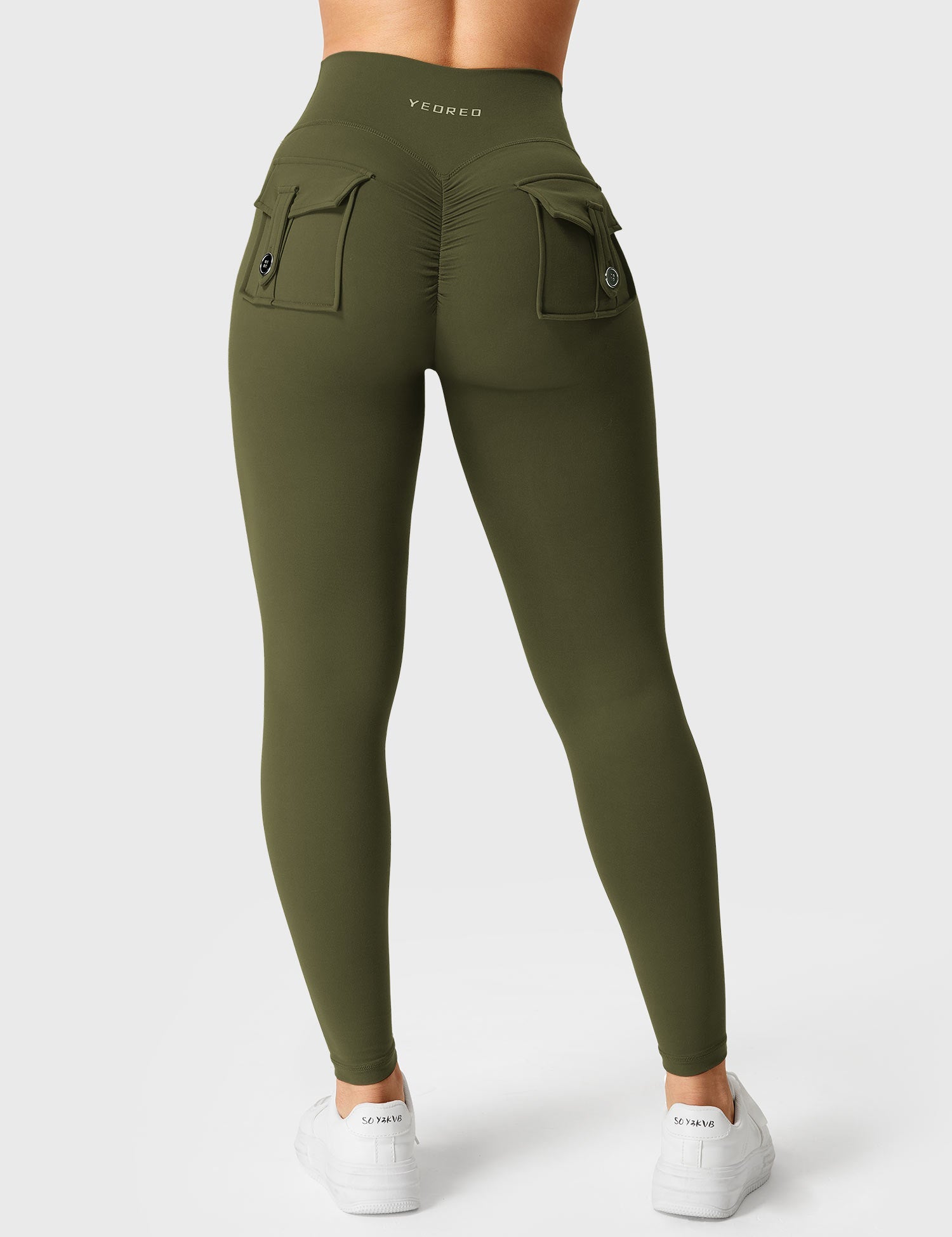 Yeoreo V-waistband Charm Leggings