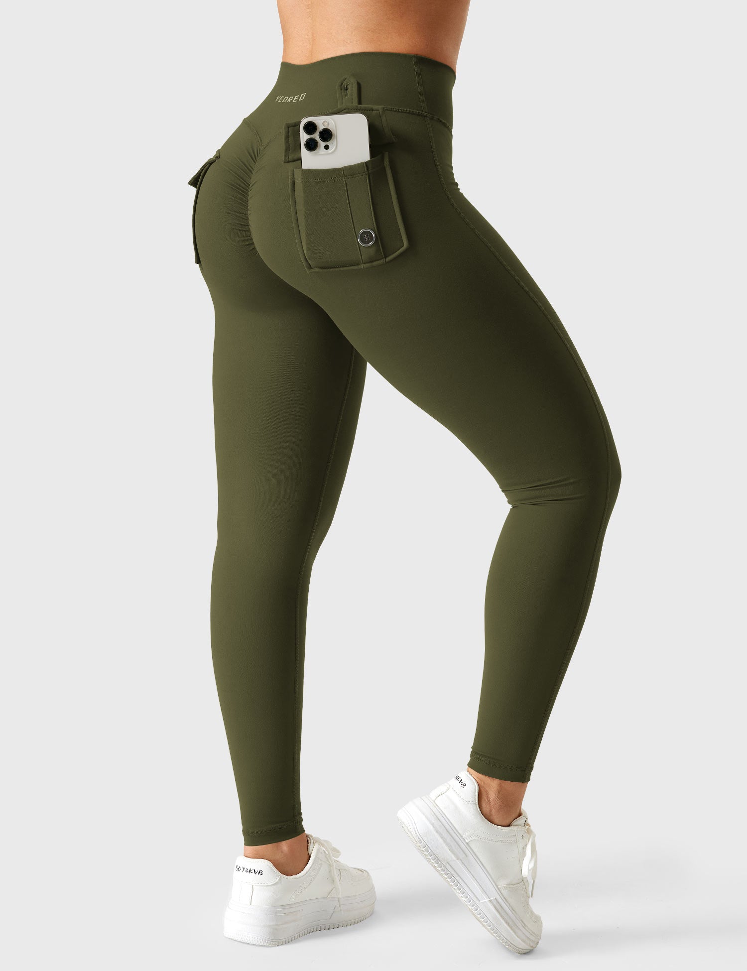 Yeoreo V-waistband Charm Leggings