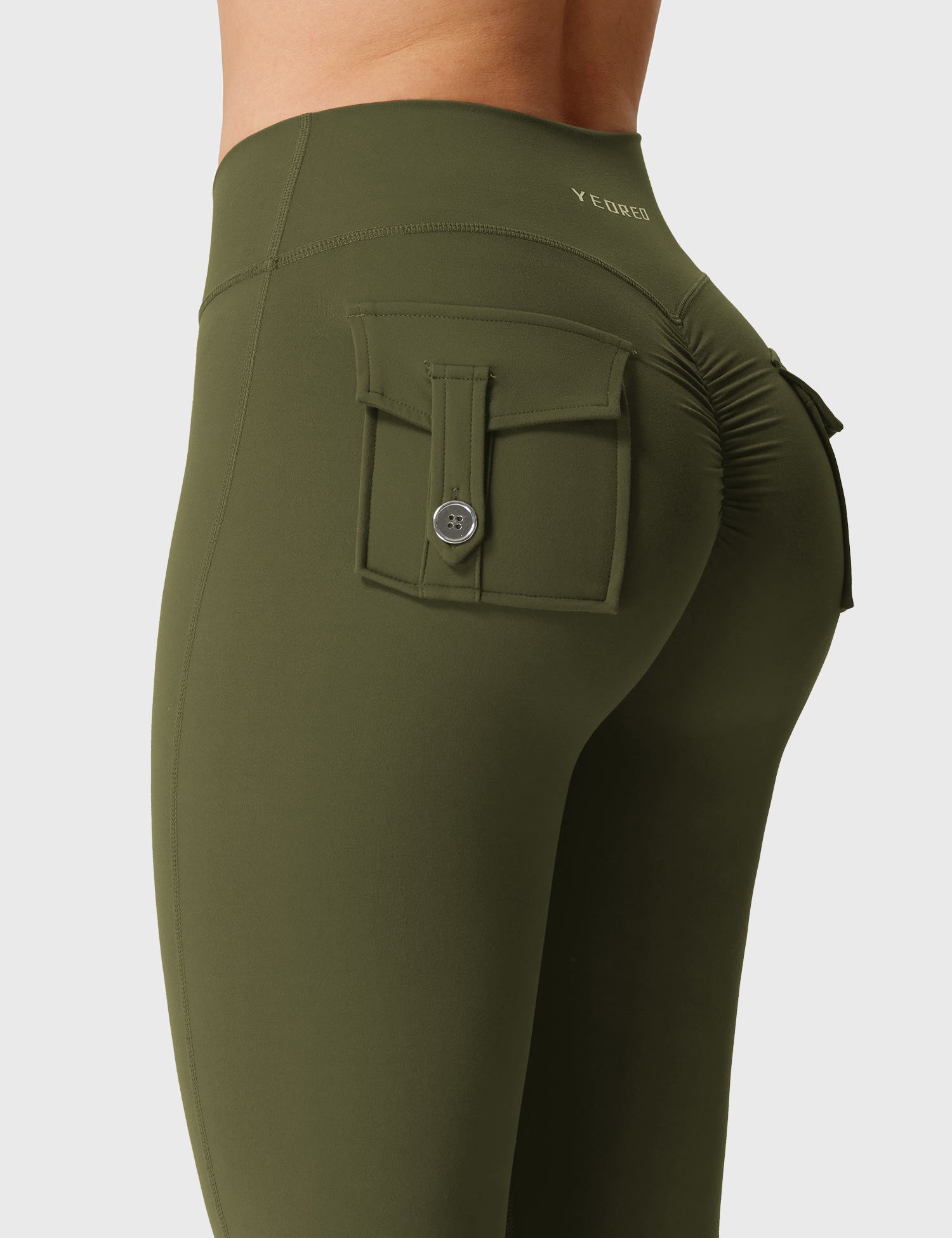 Yeoreo V-waistband Charm Leggings