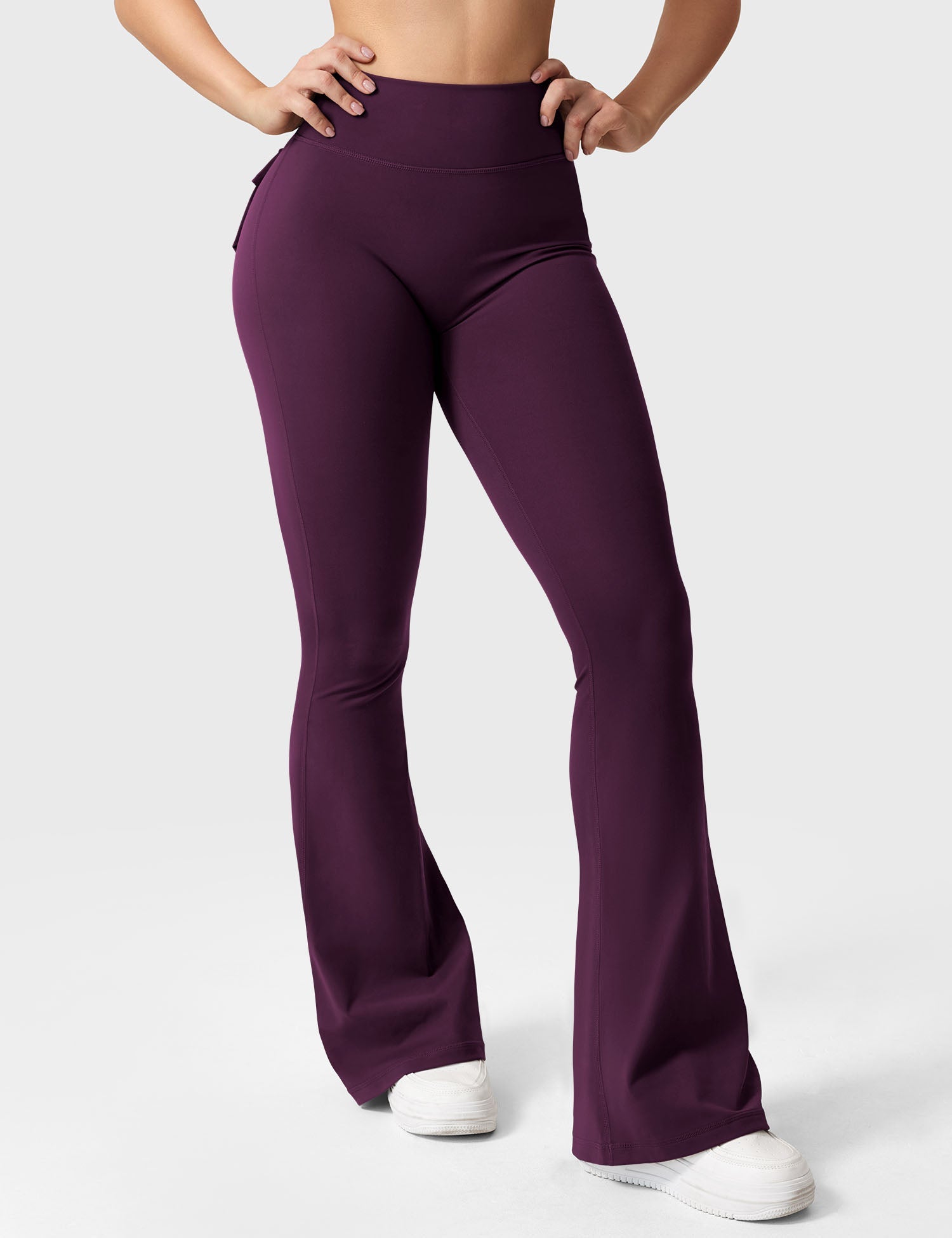 Yeoreo Brittany Flared Leggings with Pockets