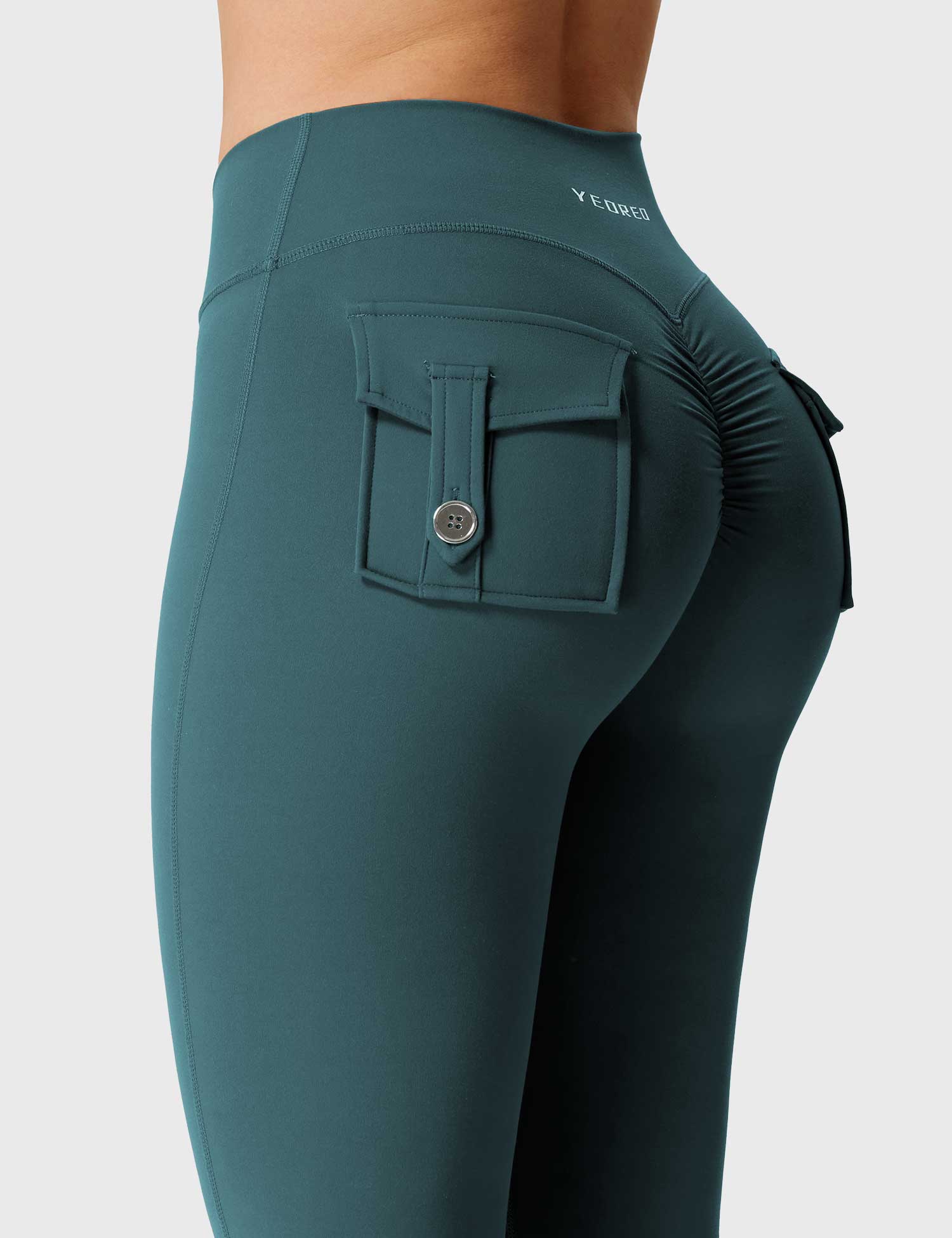Yeoreo V-waistband Charm Leggings