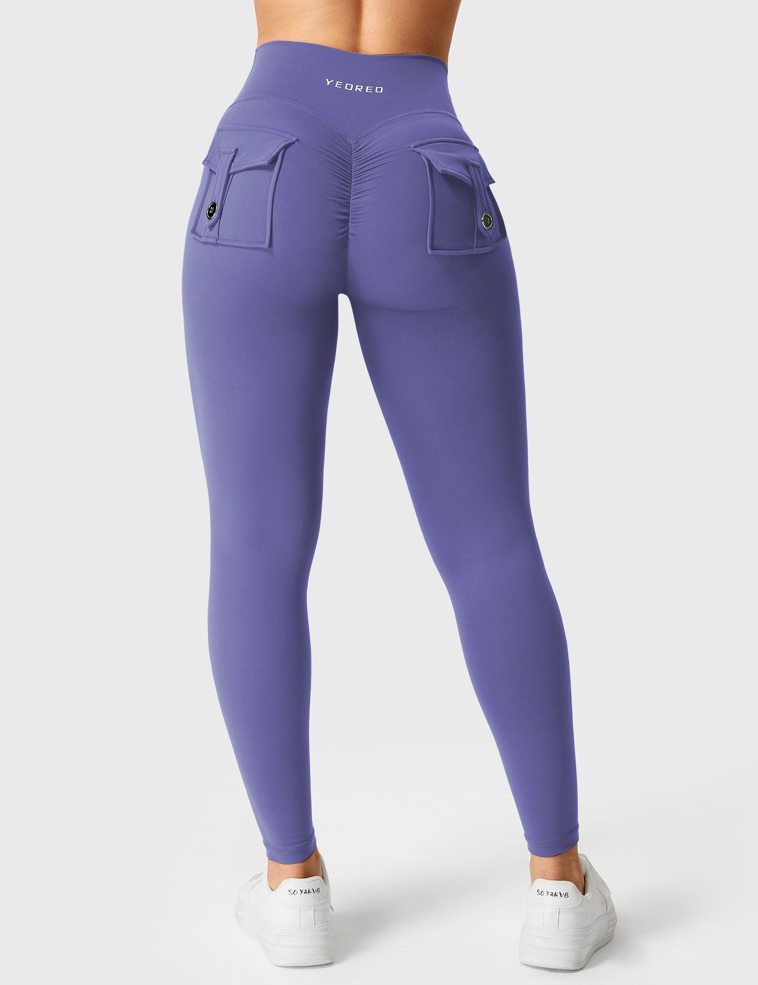 Yeoreo V-waistband Charm Leggings