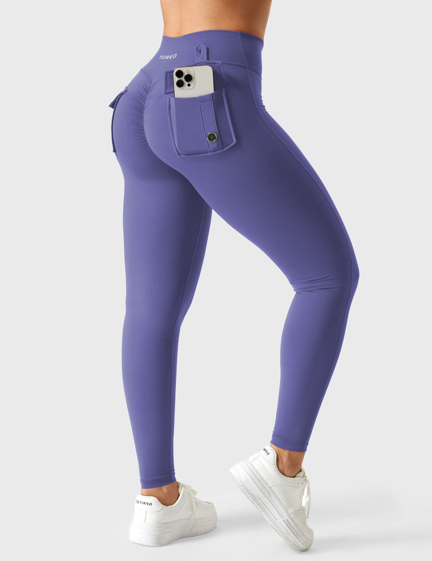 Yeoreo V-waistband Charm Leggings