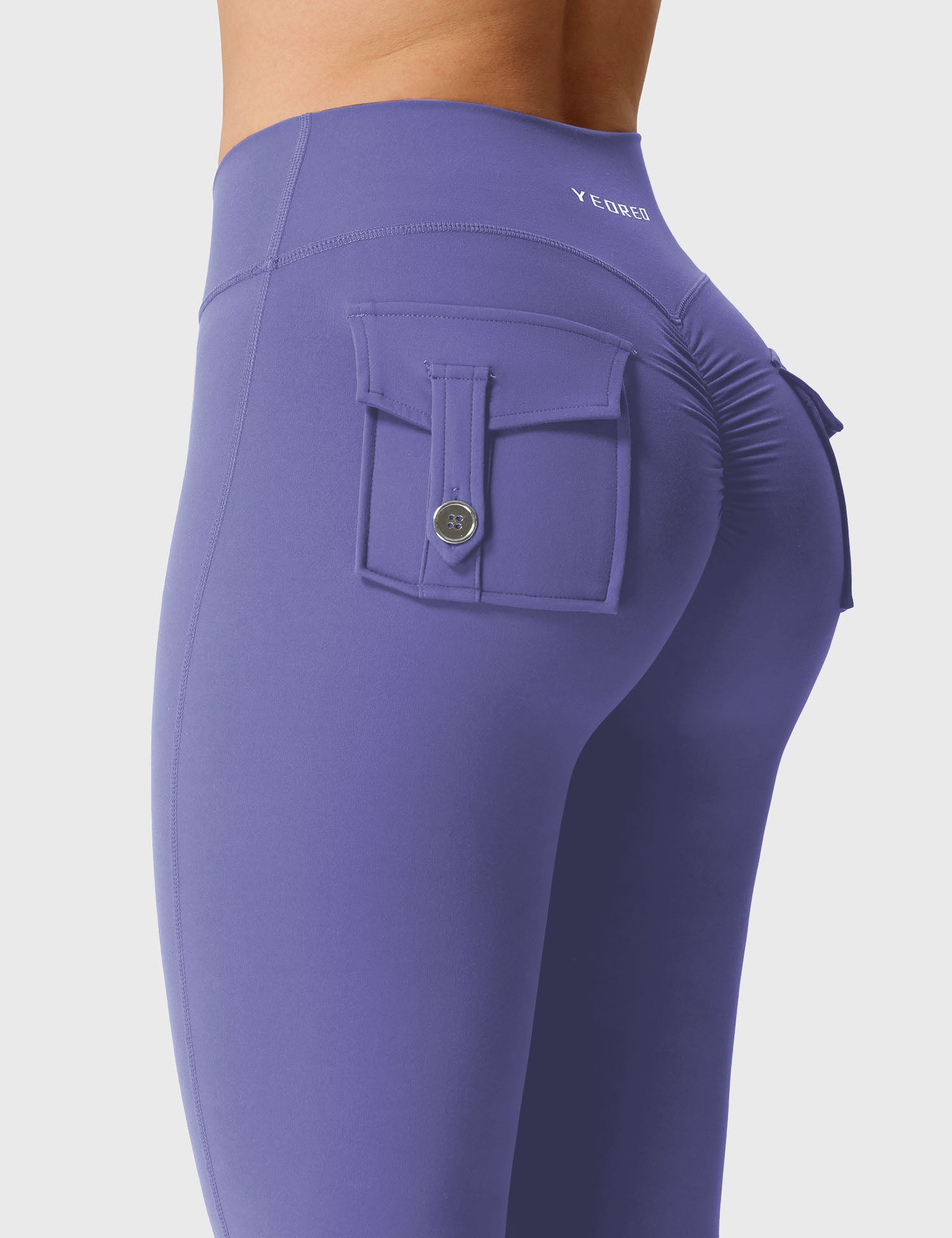 Yeoreo V-waistband Charm Leggings