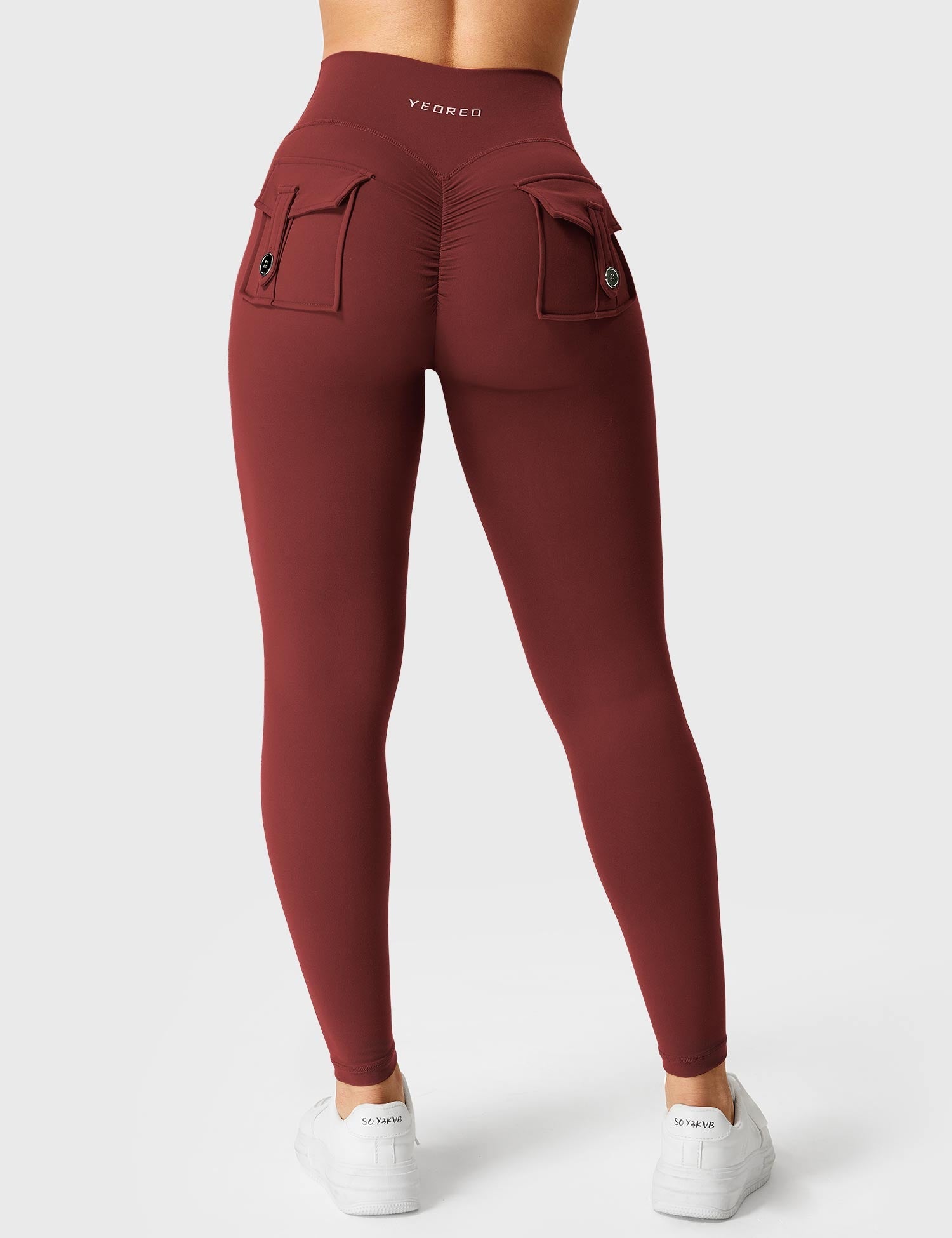 Yeoreo V-waistband Charm Leggings