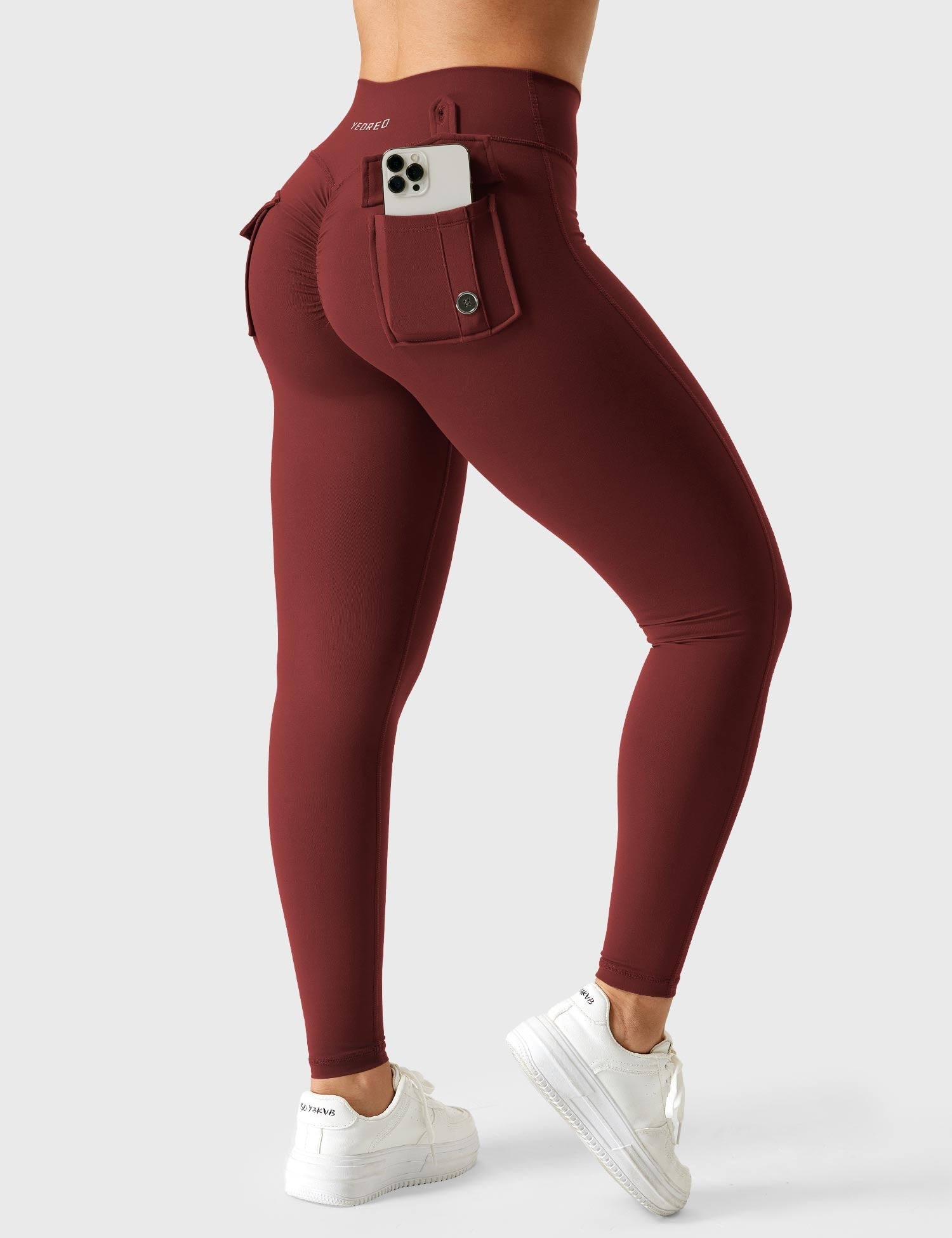 Yeoreo V-waistband Charm Leggings