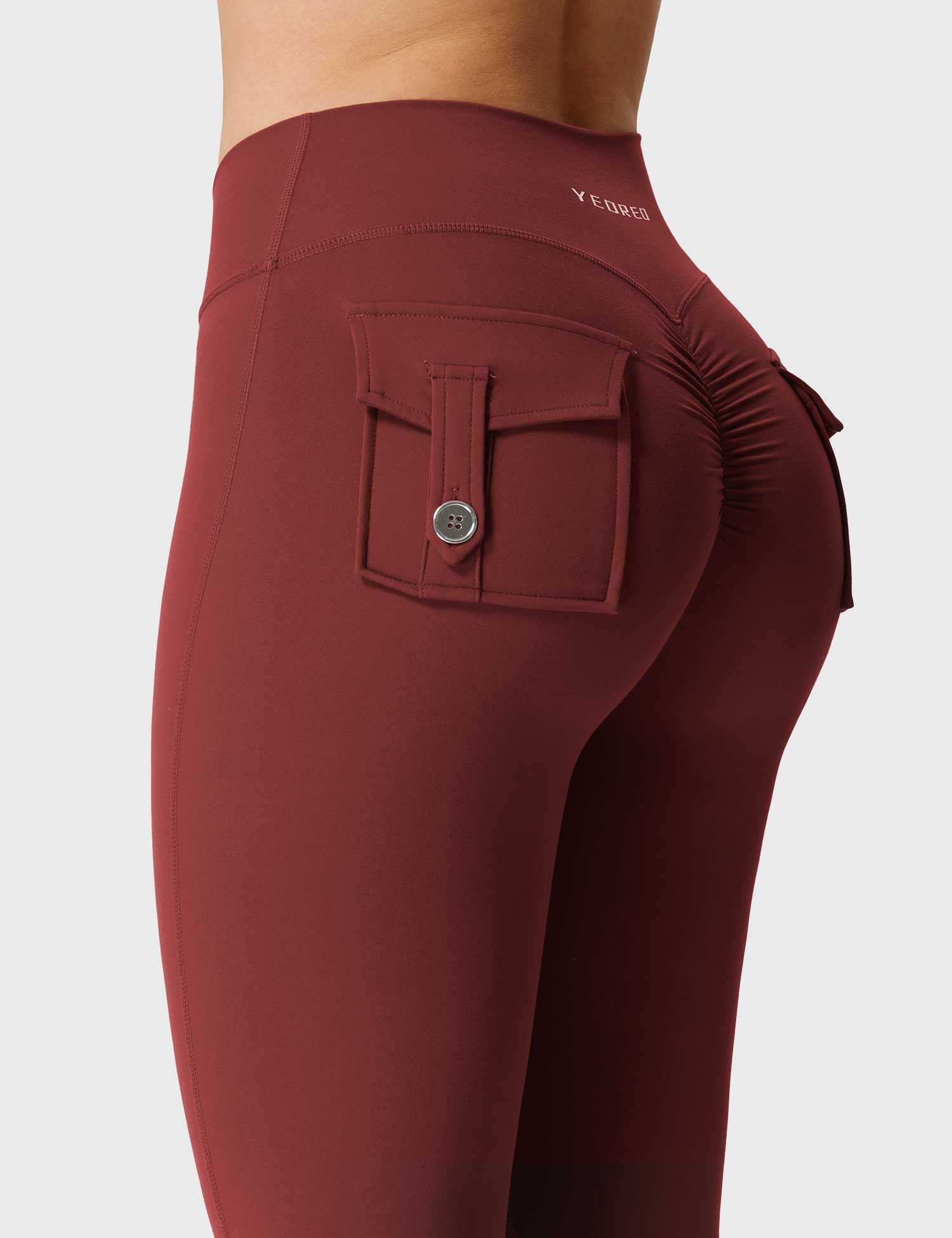 Yeoreo V-waistband Charm Leggings