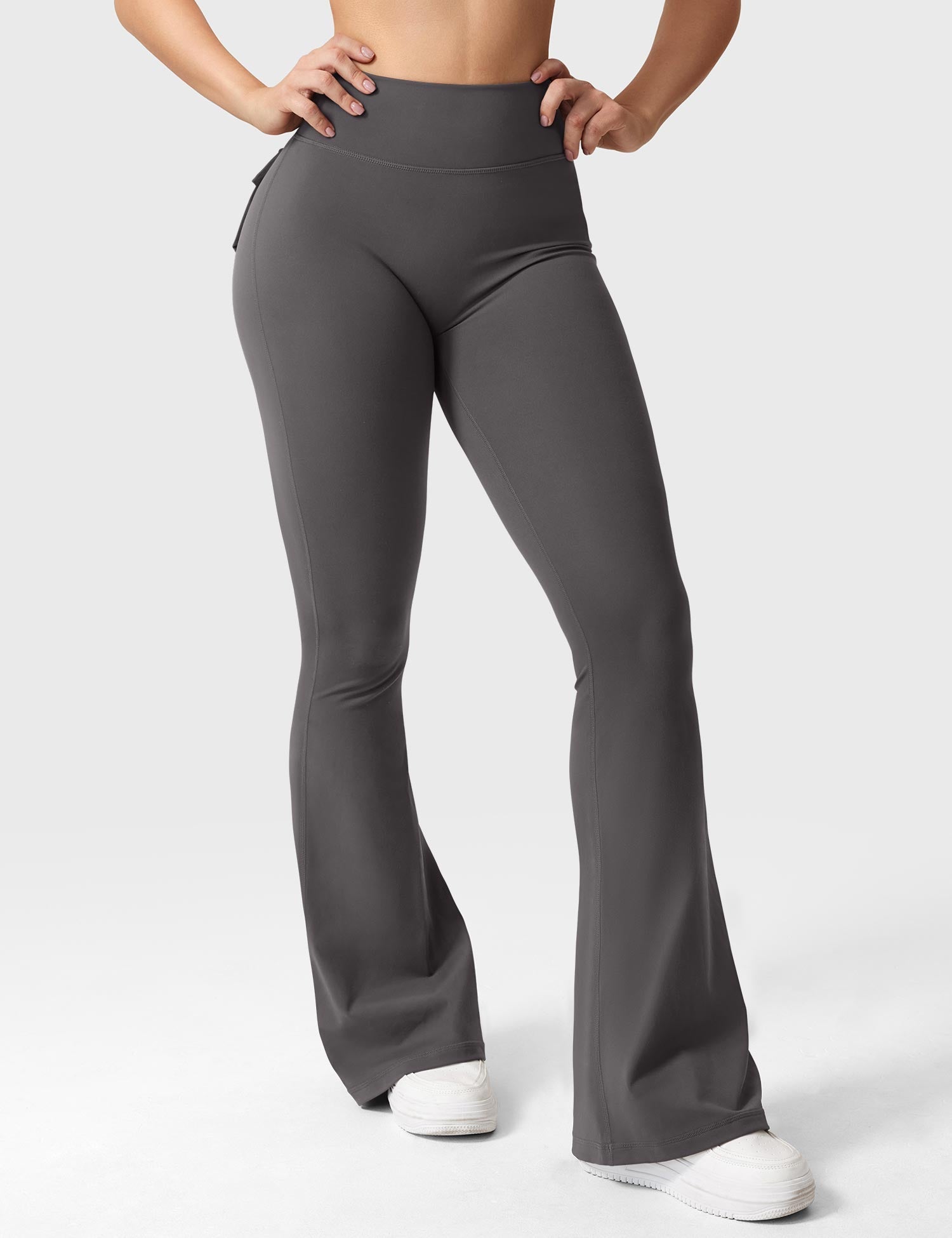 Yeoreo Brittany 30" Flared Leggings with Pockets