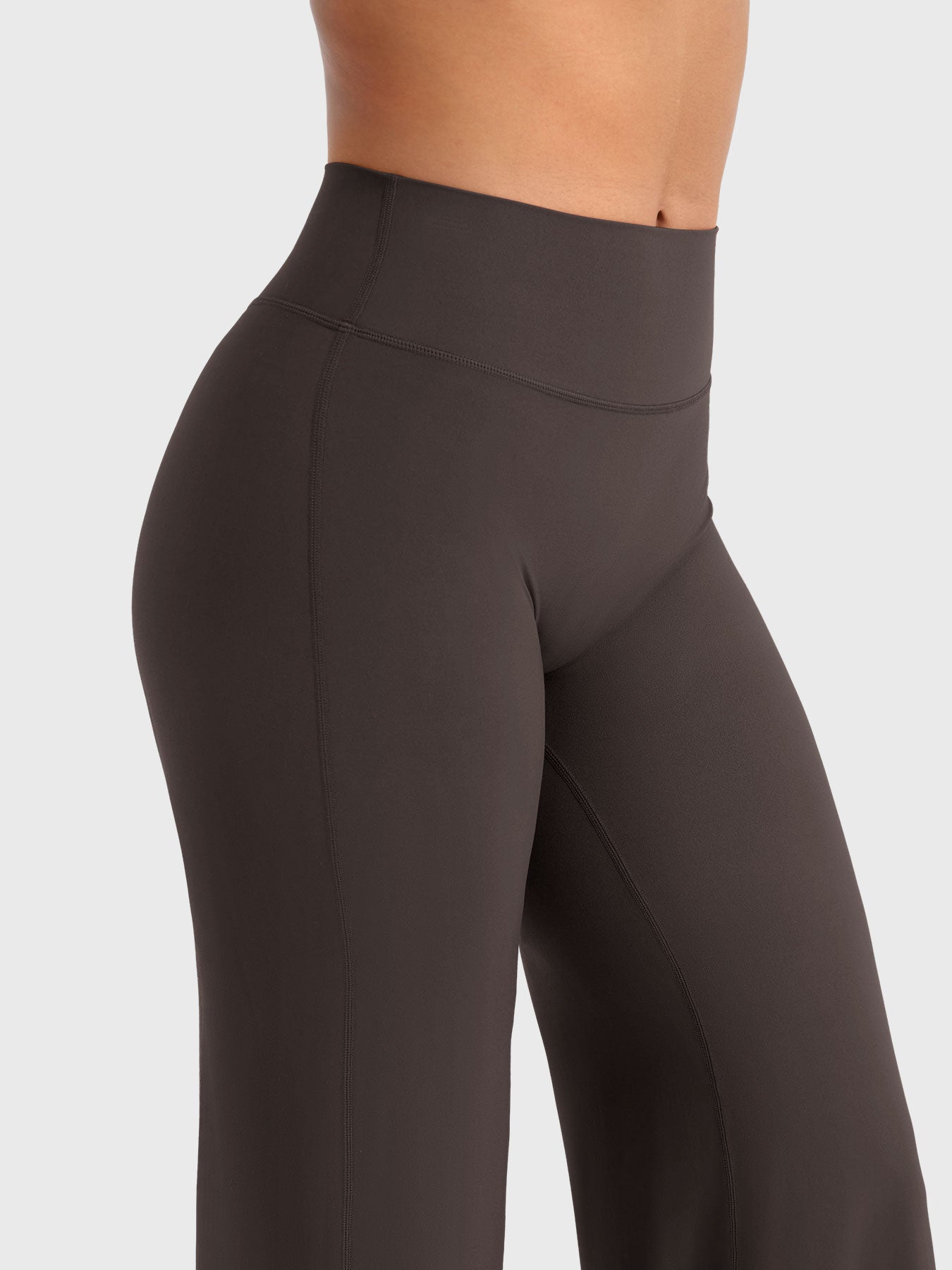 Yeoreo Eddiy 31.5" Straight Leg Leggings