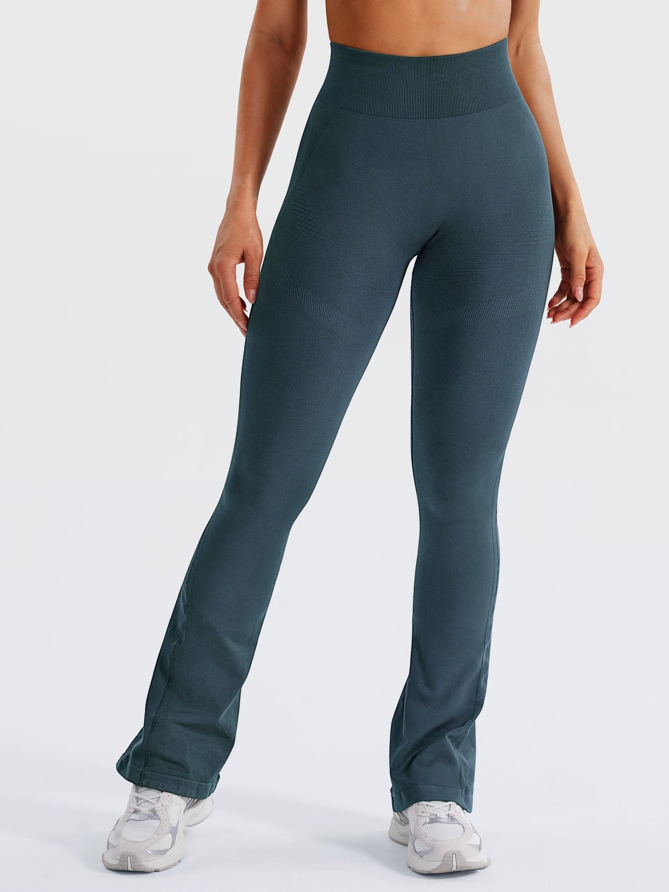 Yeoreo Lilliean 29.5" Mini Flare Leggings