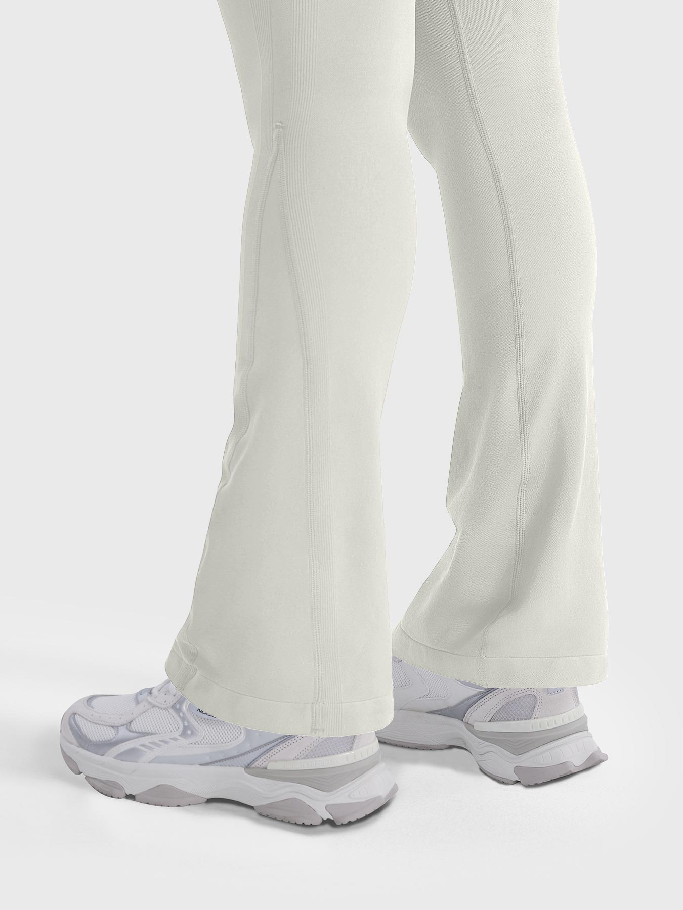 Yeoreo Lilliean 28" Mini Flare Leggings