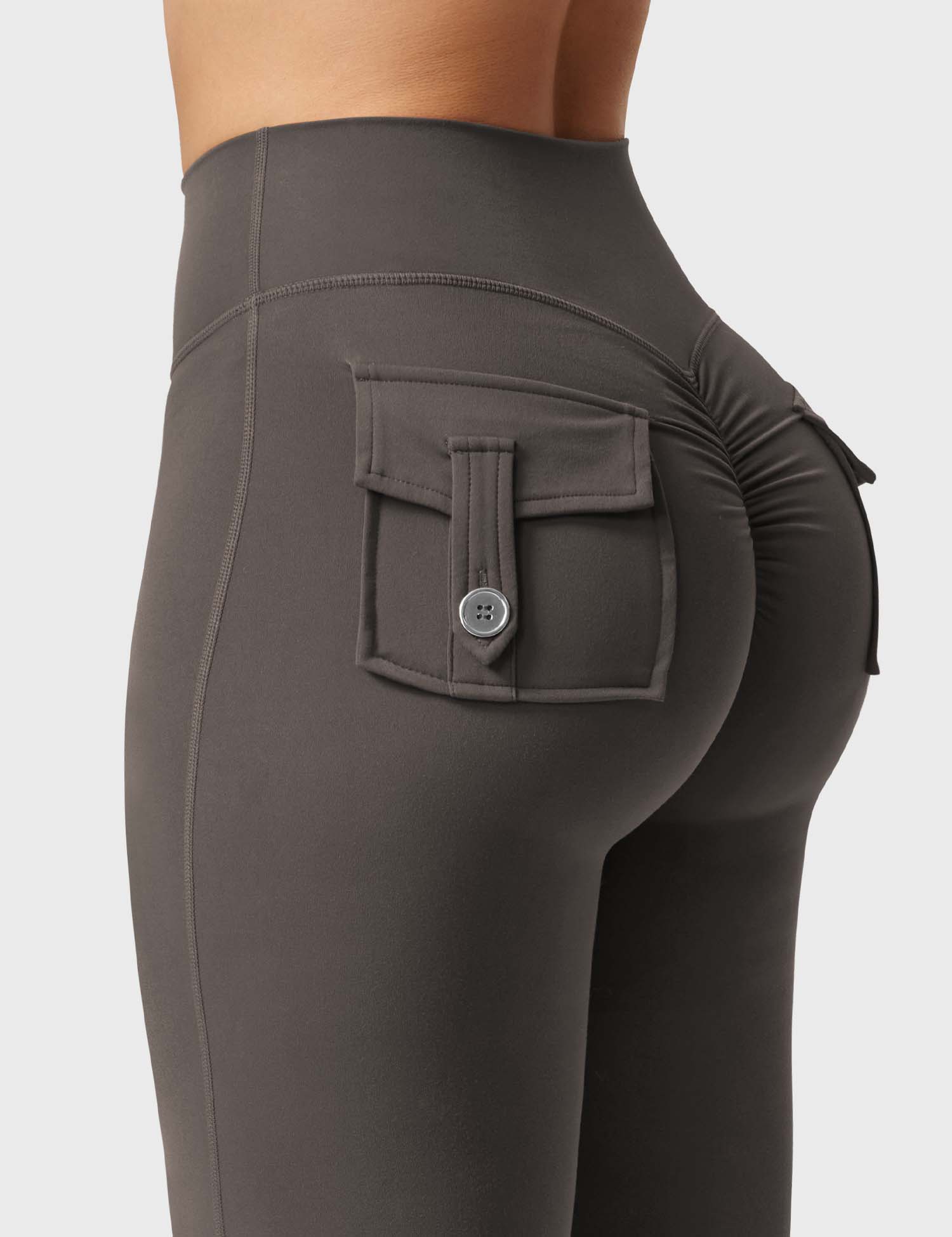 Yeoreo Brittany Flared Leggings with Pockets