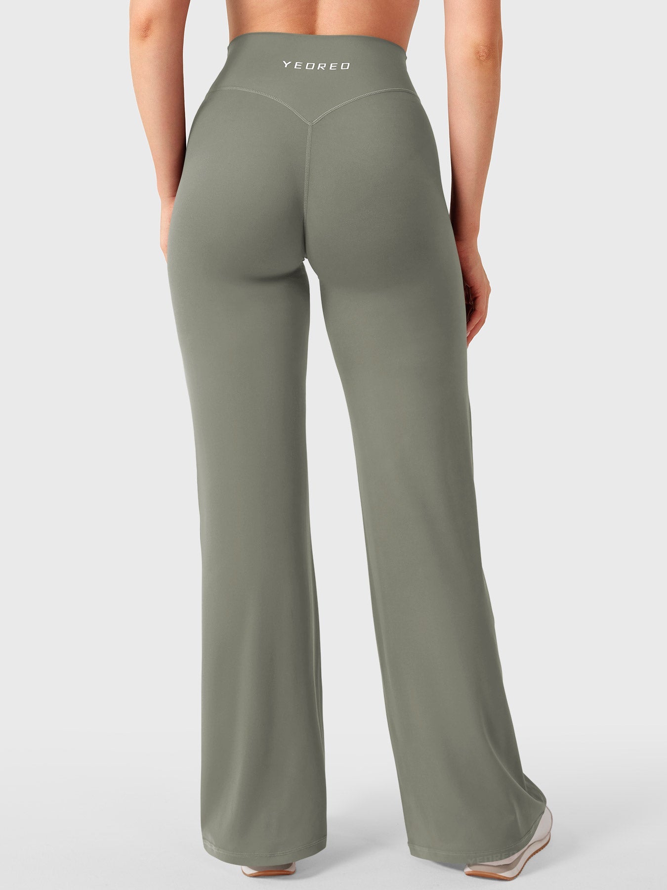 Yeoreo Eddiy 31.5" V-waistband Straight Leggings
