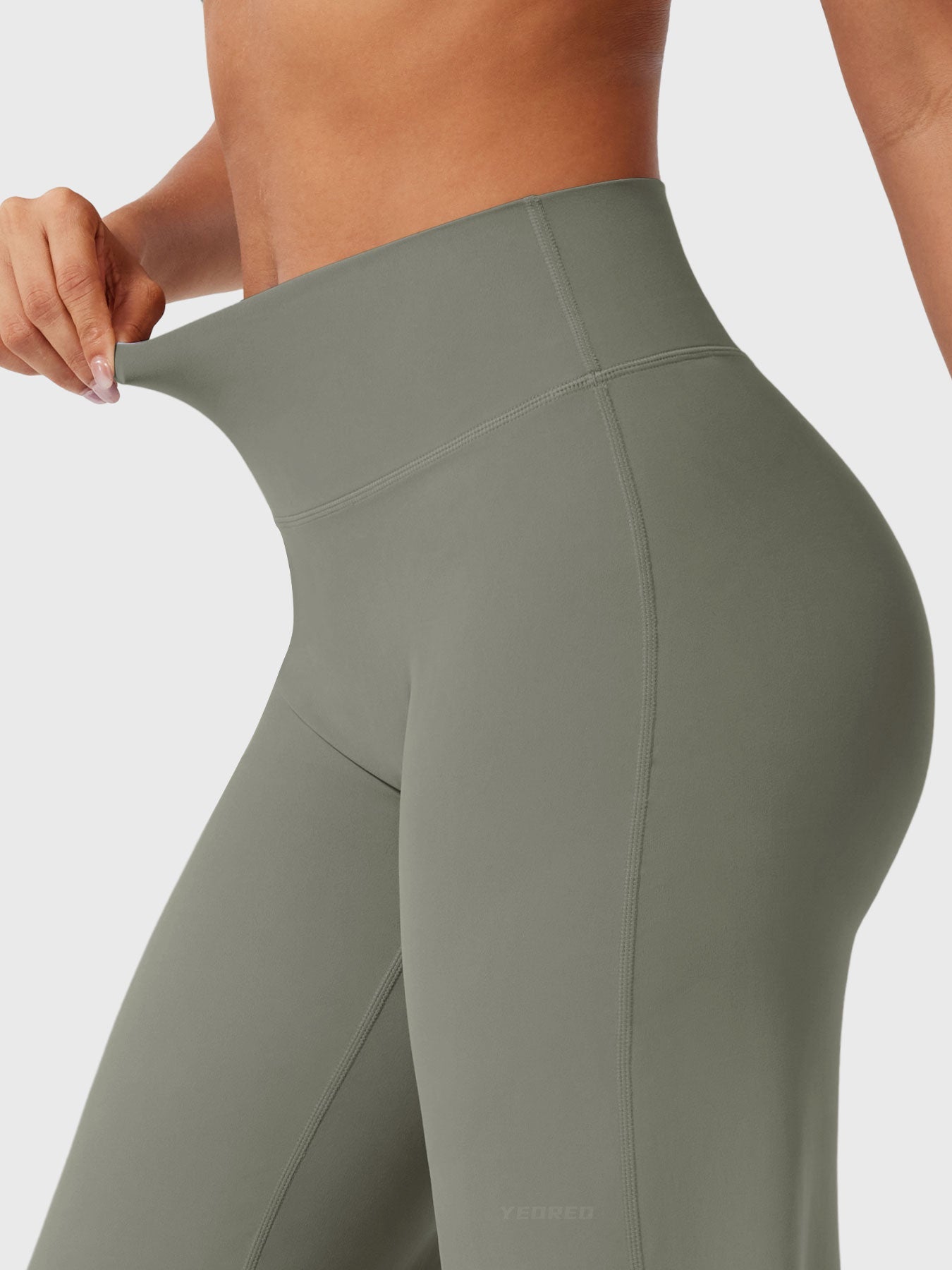 Yeoreo Eddiy 31.5" Straight Leg Leggings