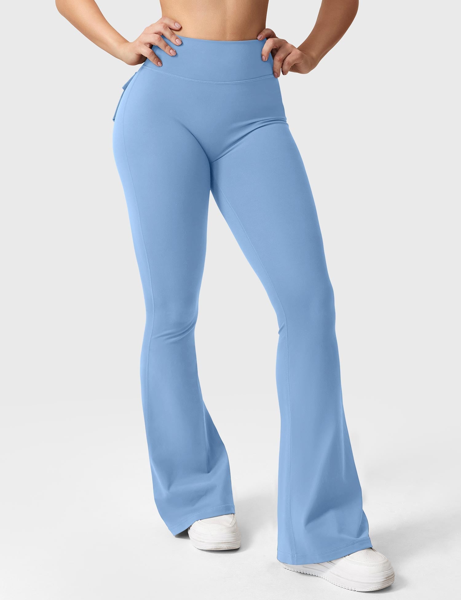 Yeoreo Brittany Flared Leggings with Pockets
