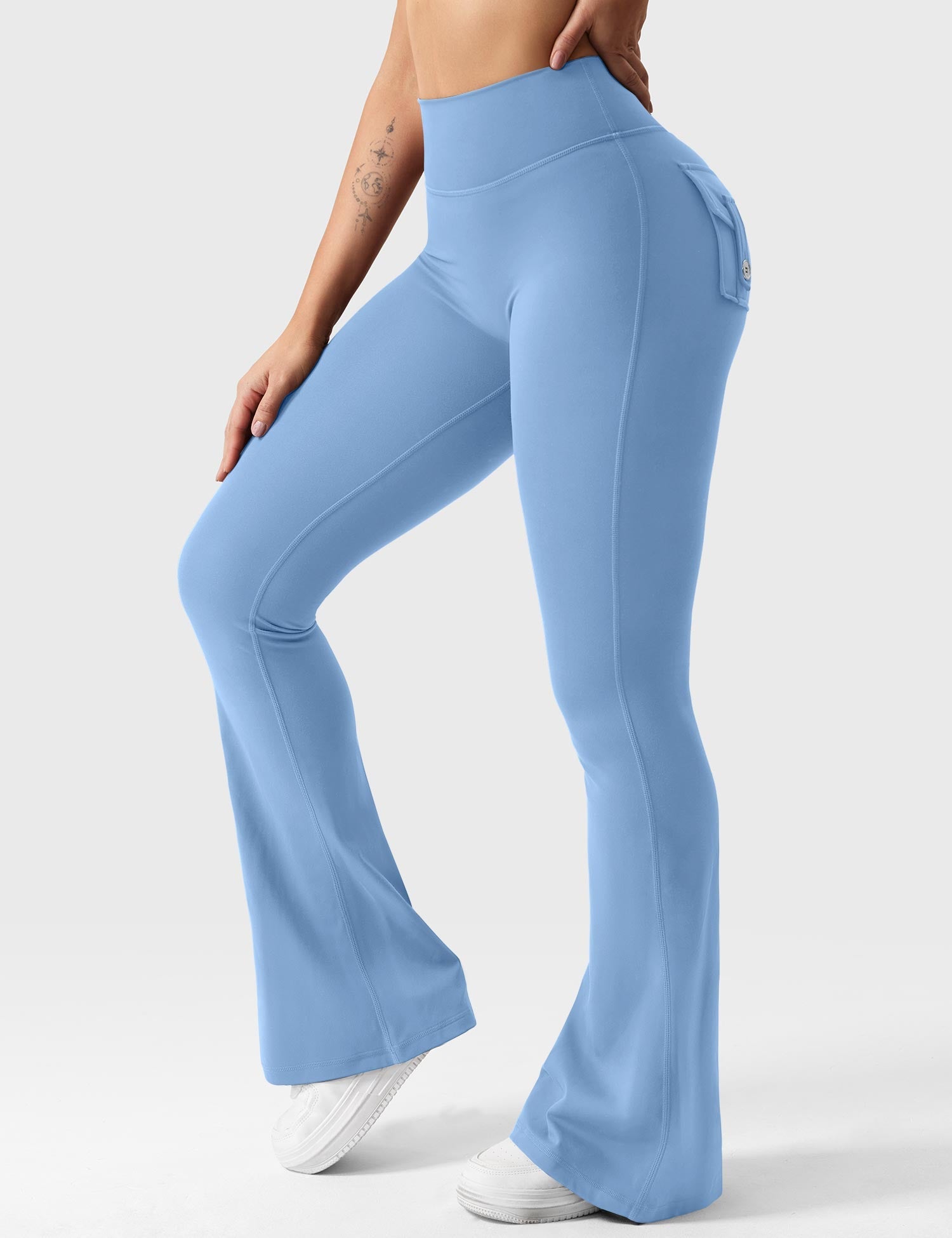 Yeoreo Brittany Flared Leggings with Pockets