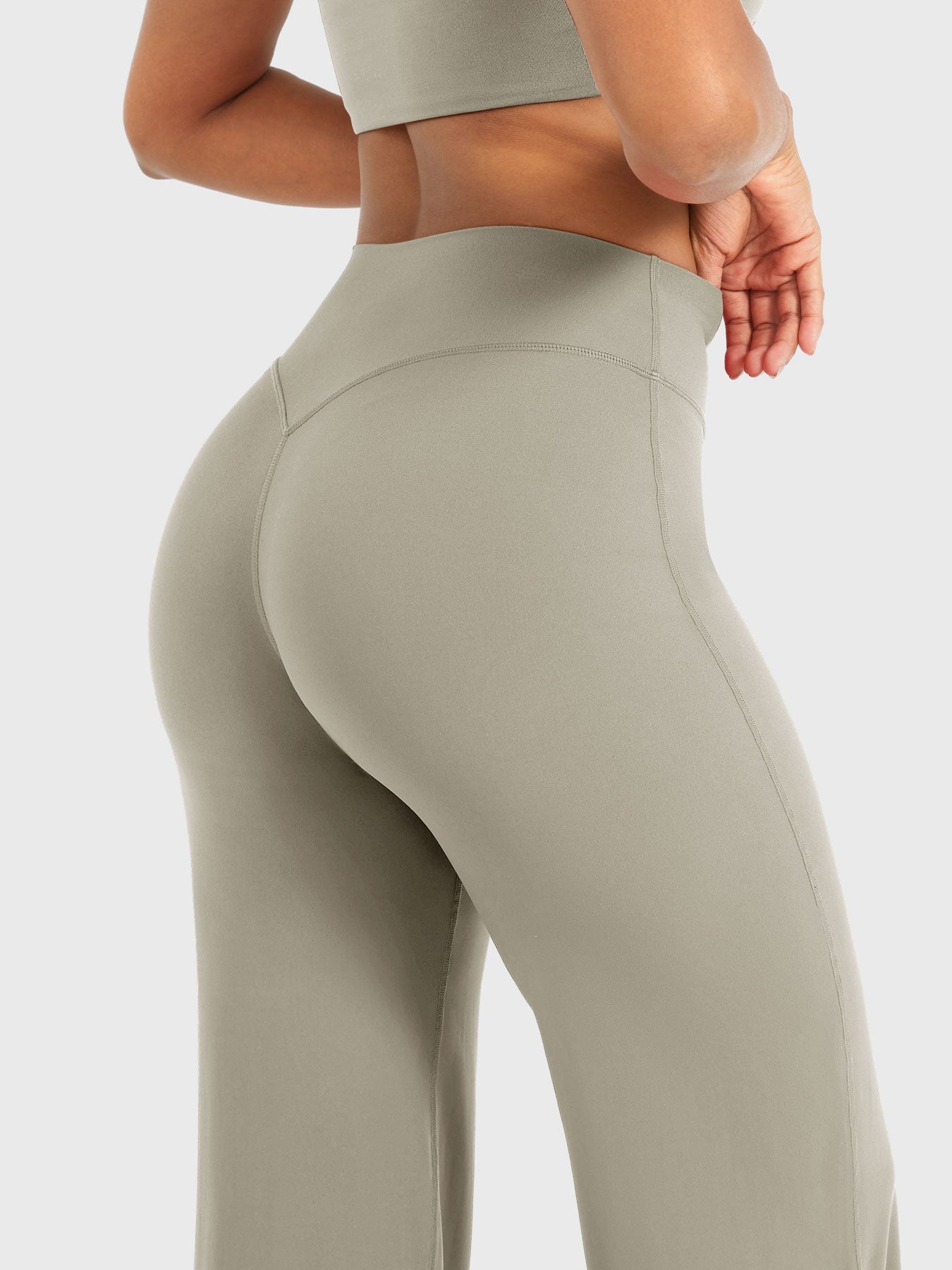 Yeoreo Eddiy 31.5" Straight Leg Leggings