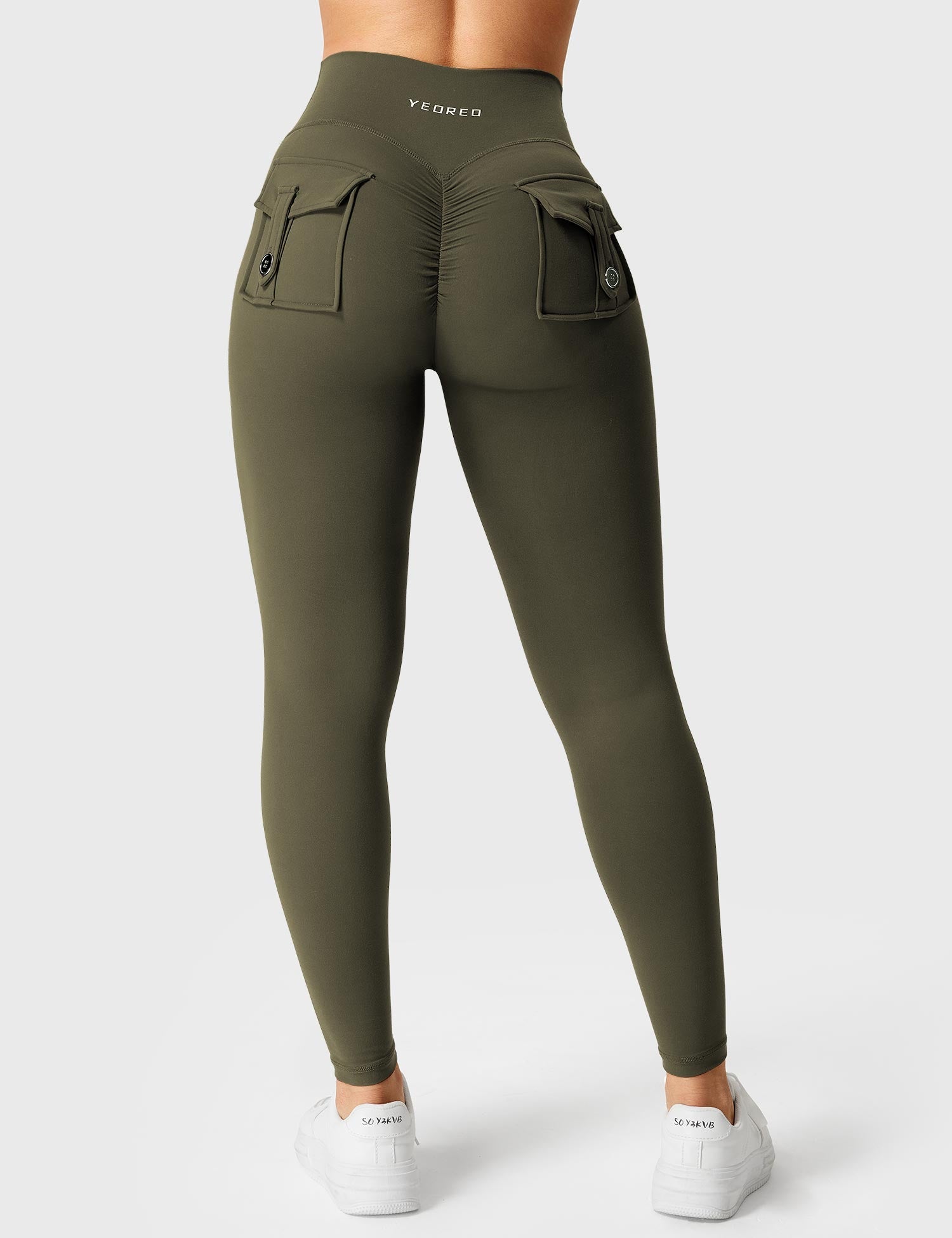Yeoreo V-waistband Charm Leggings