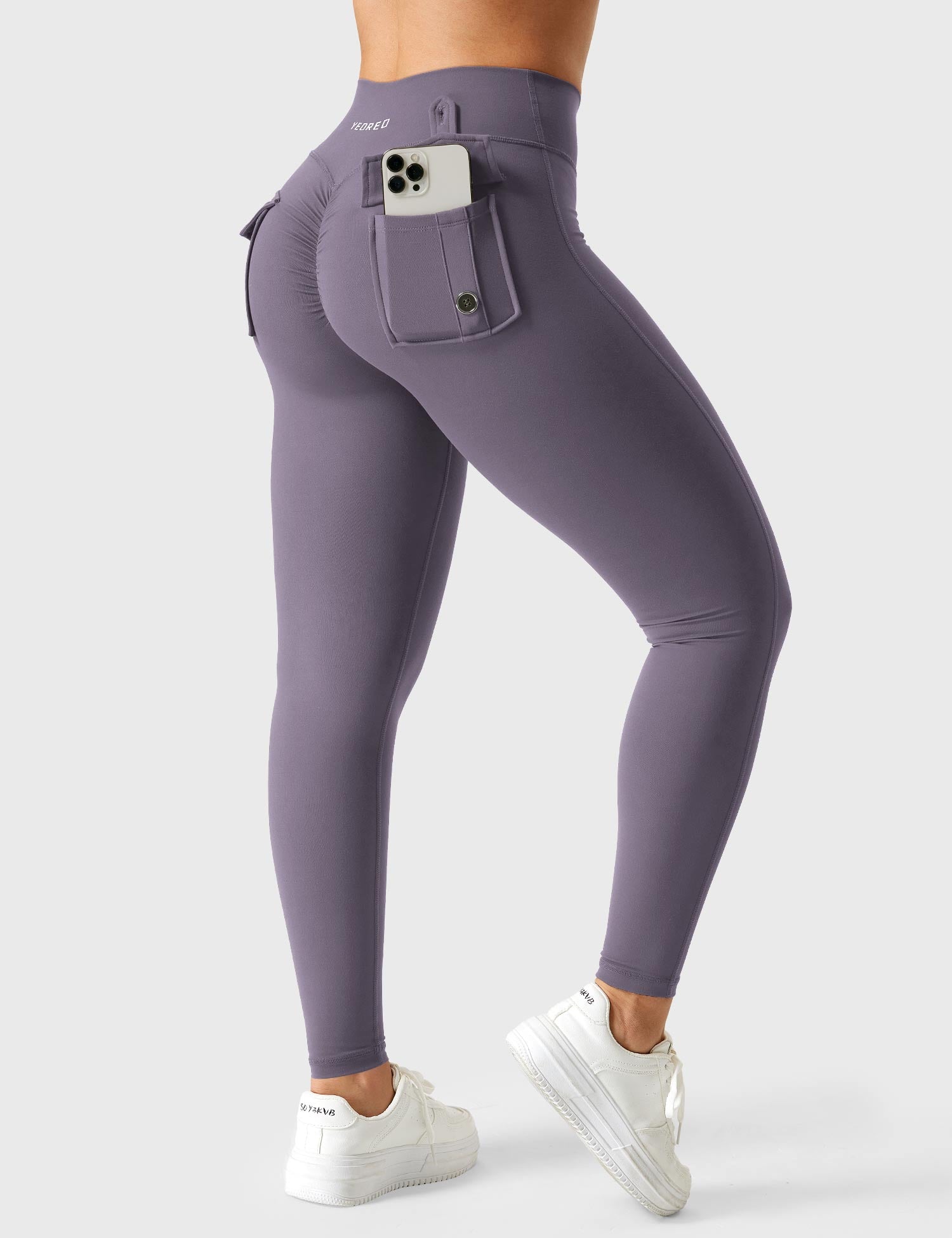 Yeoreo V-waistband Charm Leggings