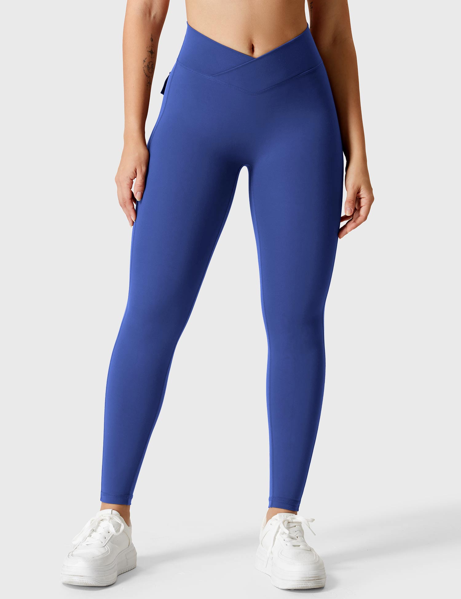 Yeoreo V-waistband Charm Leggings