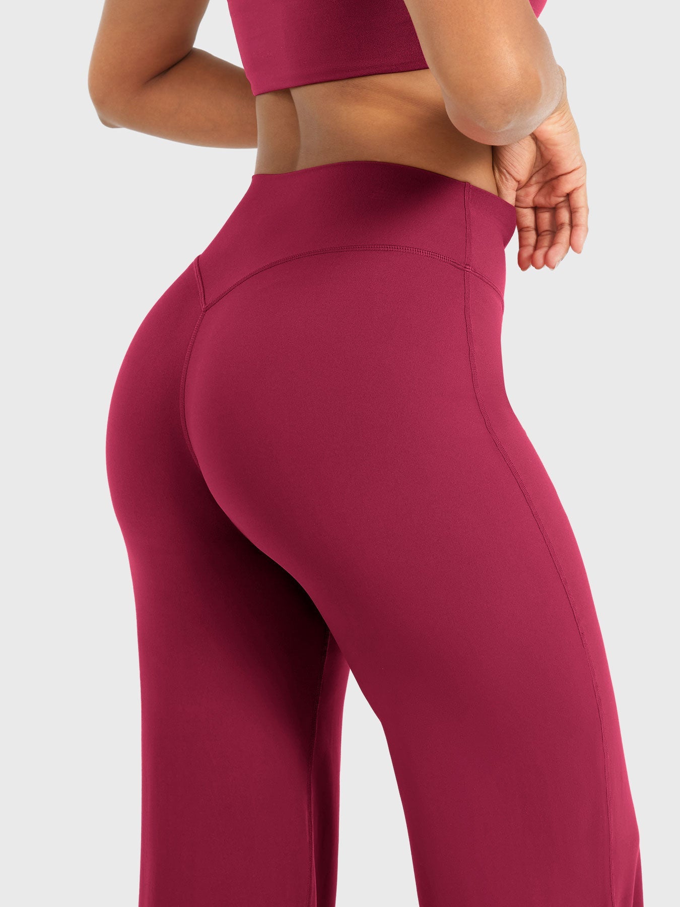 Yeoreo Eddiy 31.5" Straight Leg Leggings