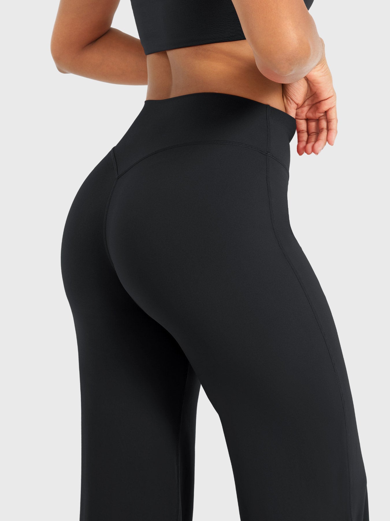 Yeoreo Eddiy 31.5" Straight Leg Leggings