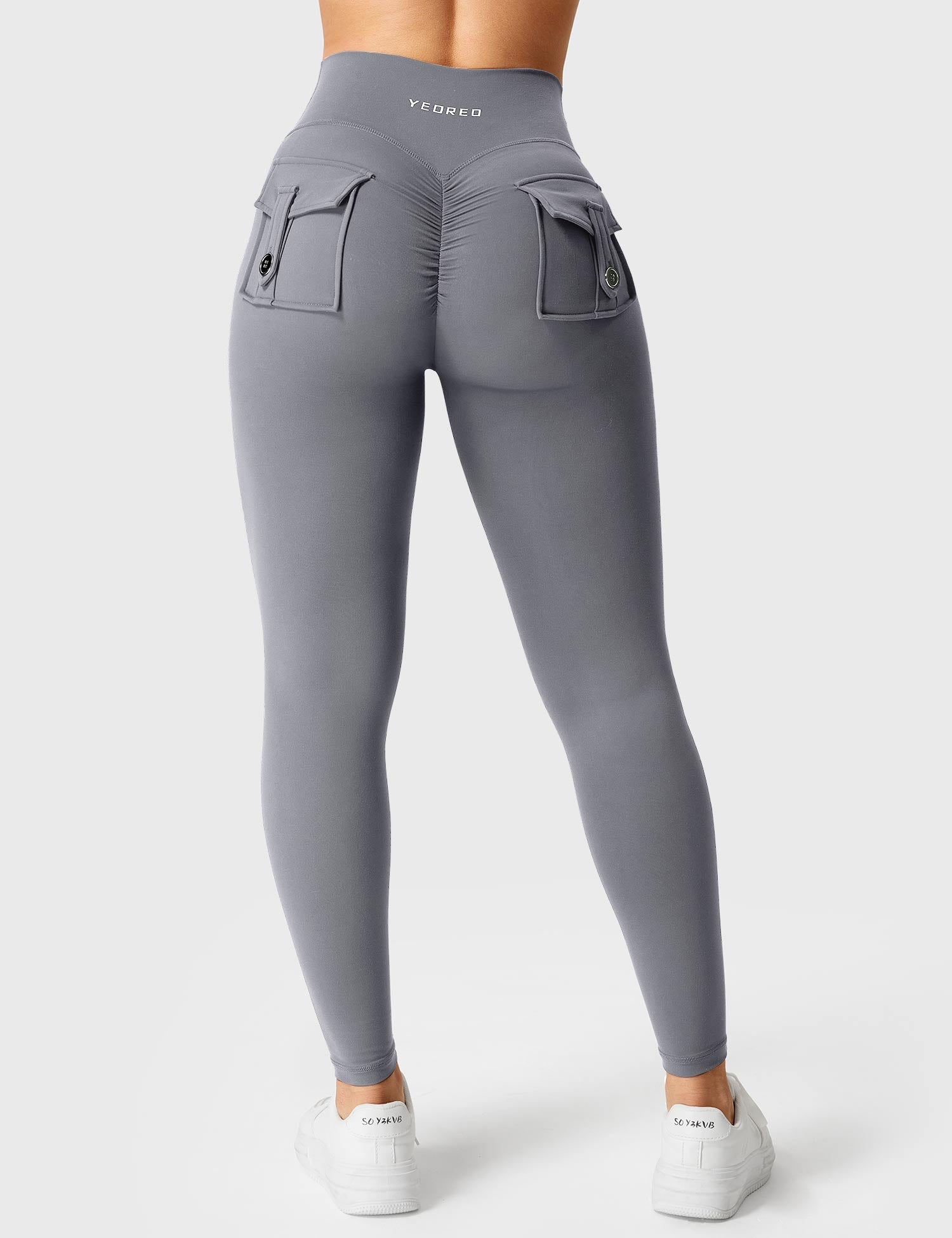 Yeoreo V-waistband Charm Leggings