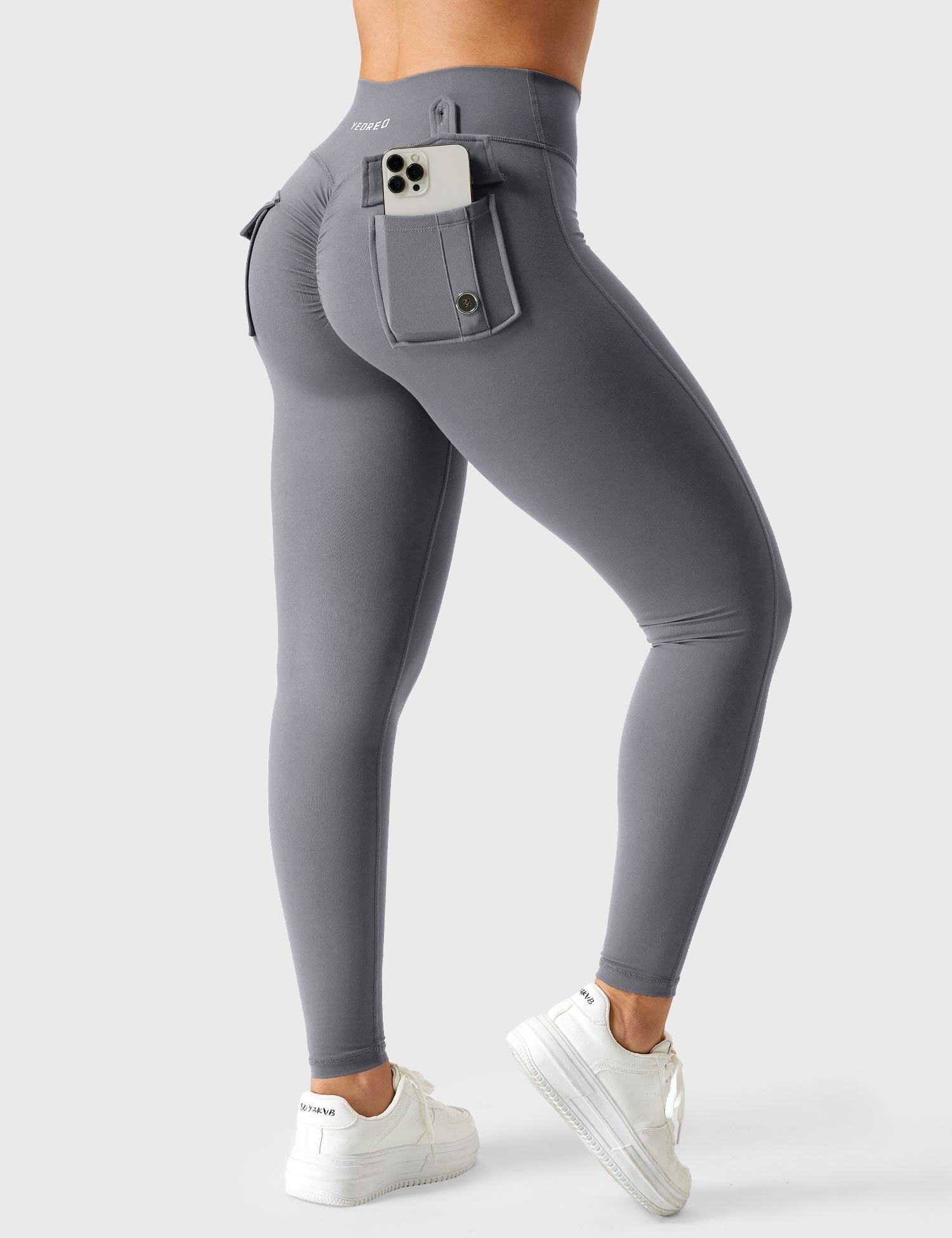 Yeoreo V-waistband Charm Leggings