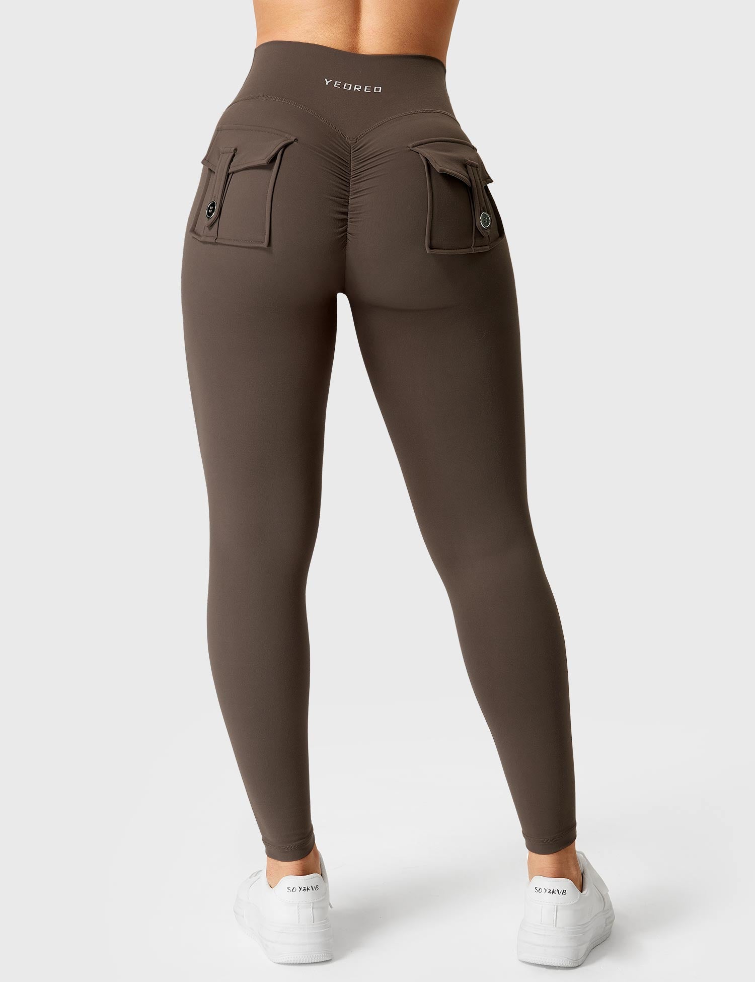 Yeoreo V-waistband Charm Leggings