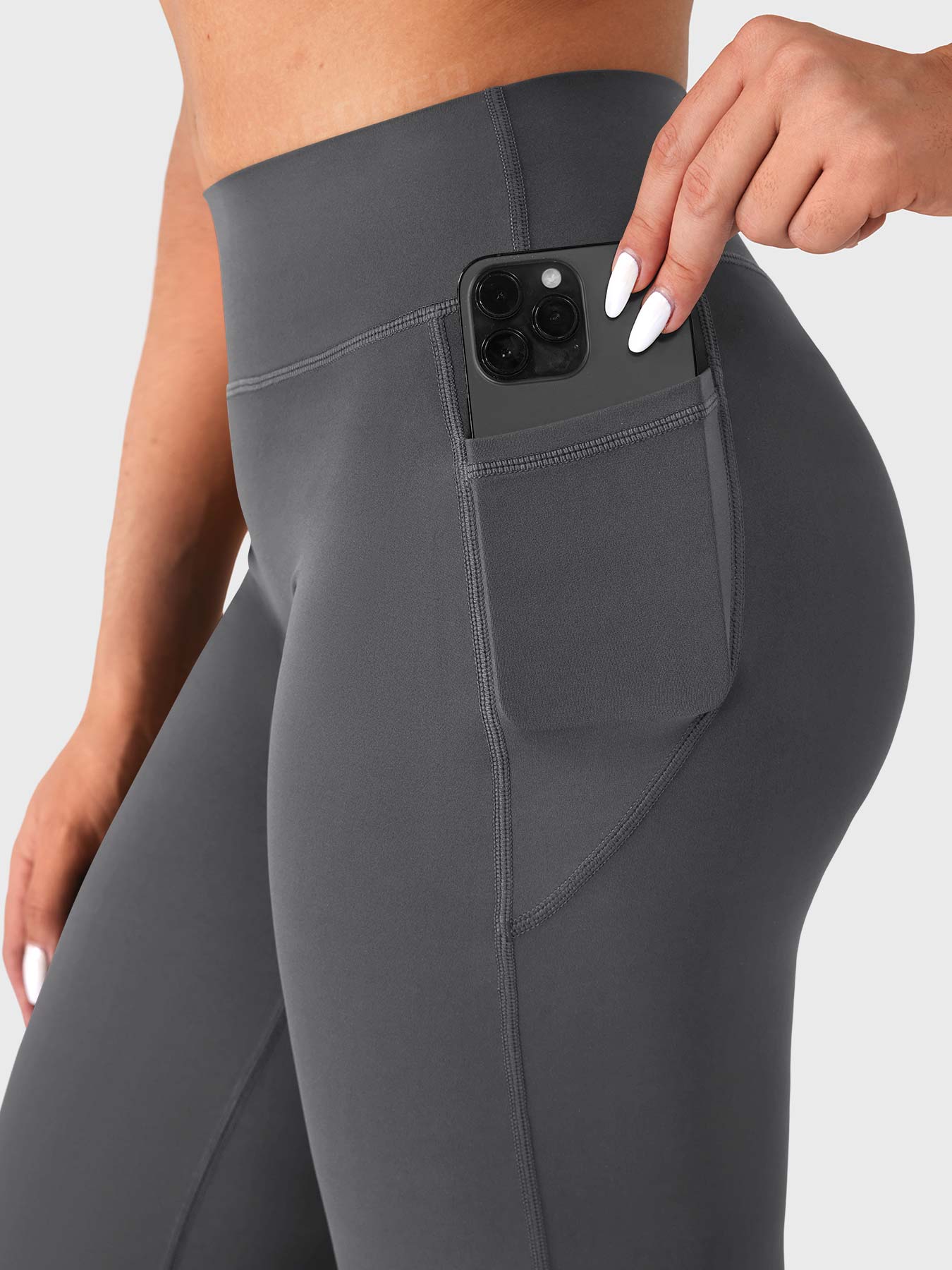 Yeoreo Dagfinn 29" Straight Leg Leggings with Pockets