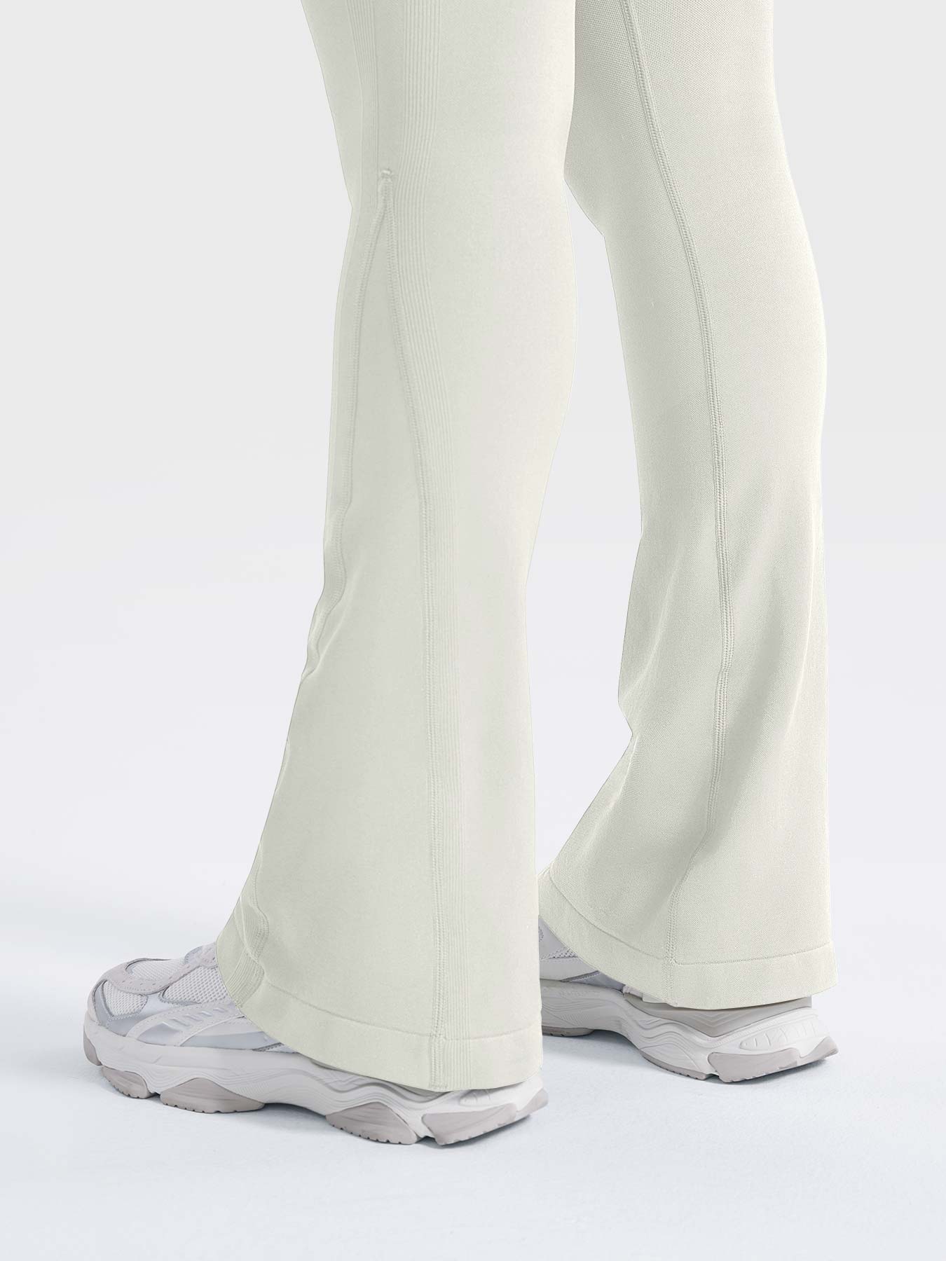 Yeoreo Lilliean 29.5" Mini Flare Leggings