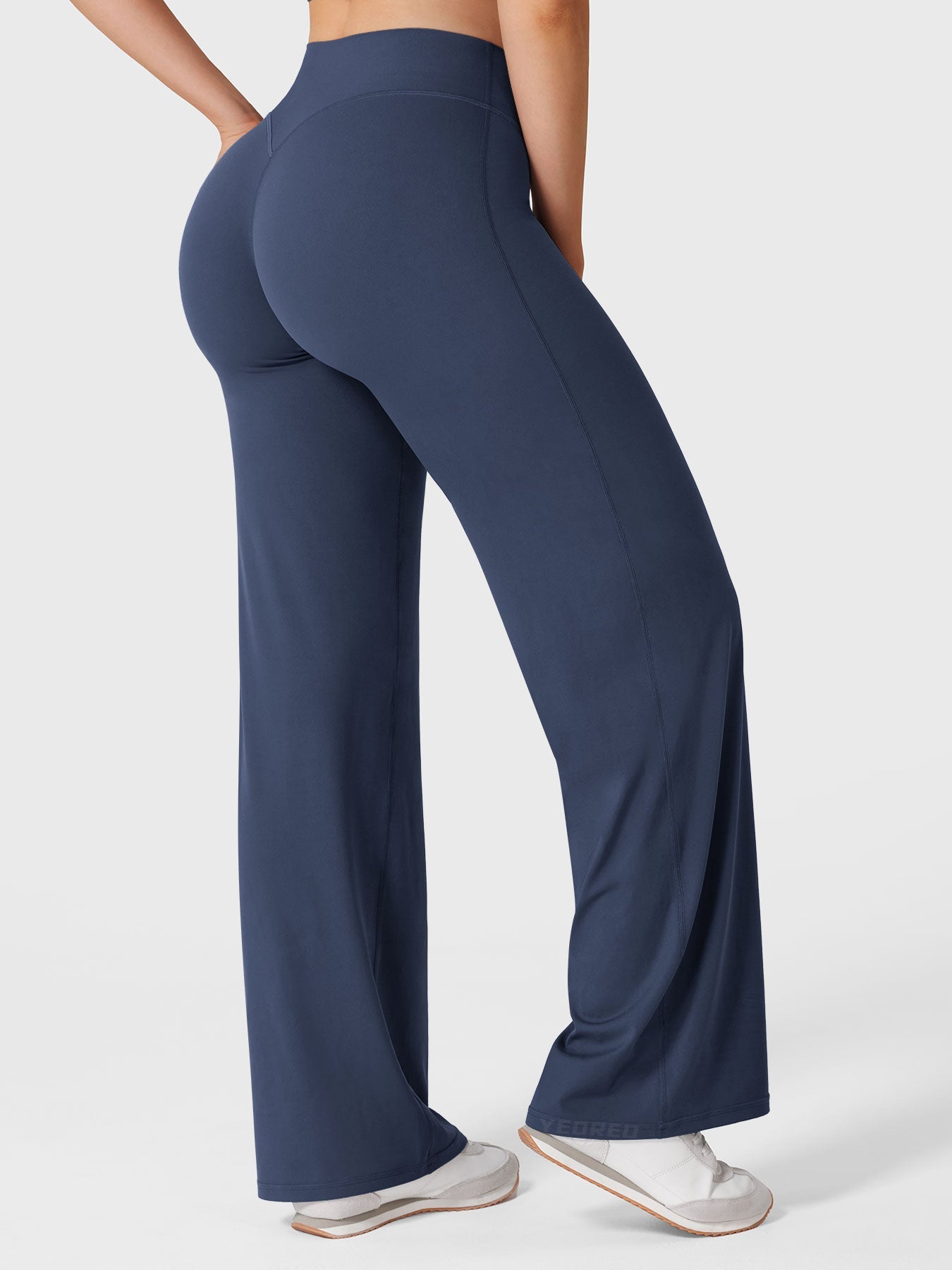 Yeoreo Xevia 31.5" Low Rise Straight Leggings