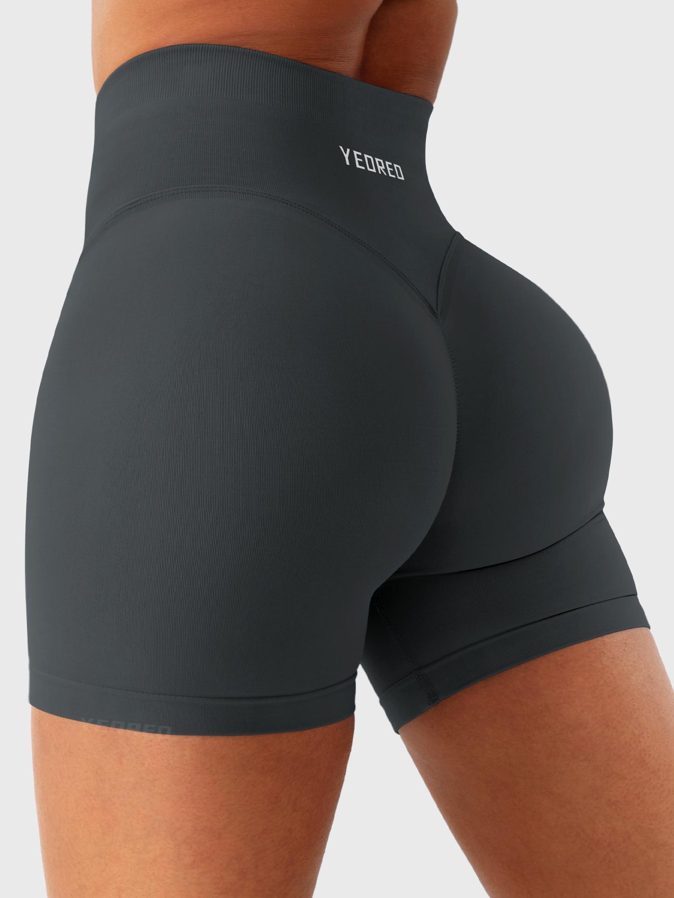 Yeoreo Christiy High-Waisted Shorts