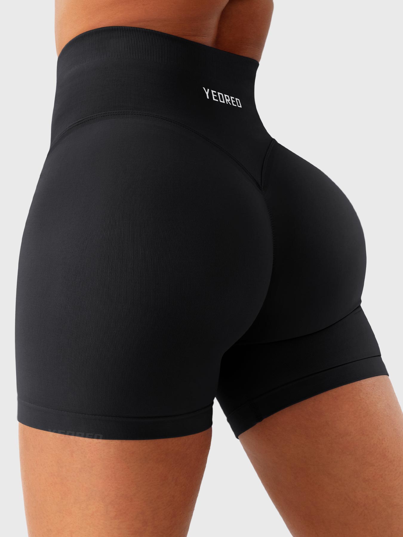 Yeoreo Christiy High-Waisted Shorts