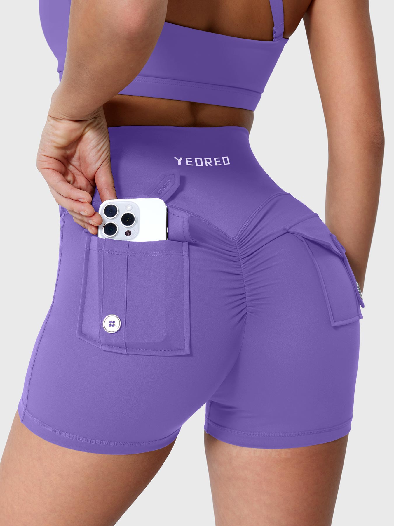 Yeoreo V-waistband Charm 3.6" Shorts