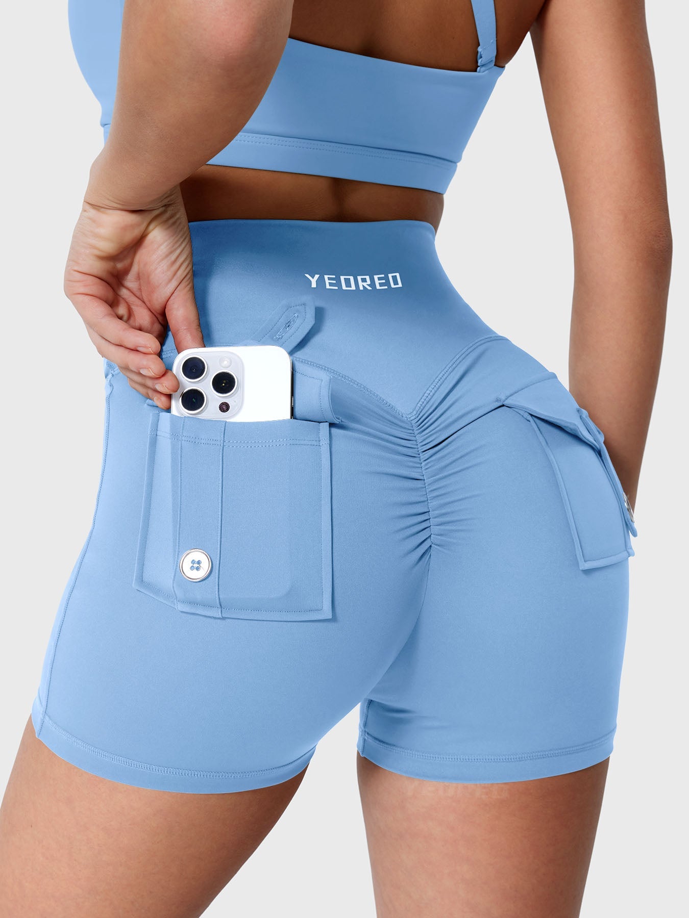 Yeoreo V-waistband Charm 3.6" Shorts