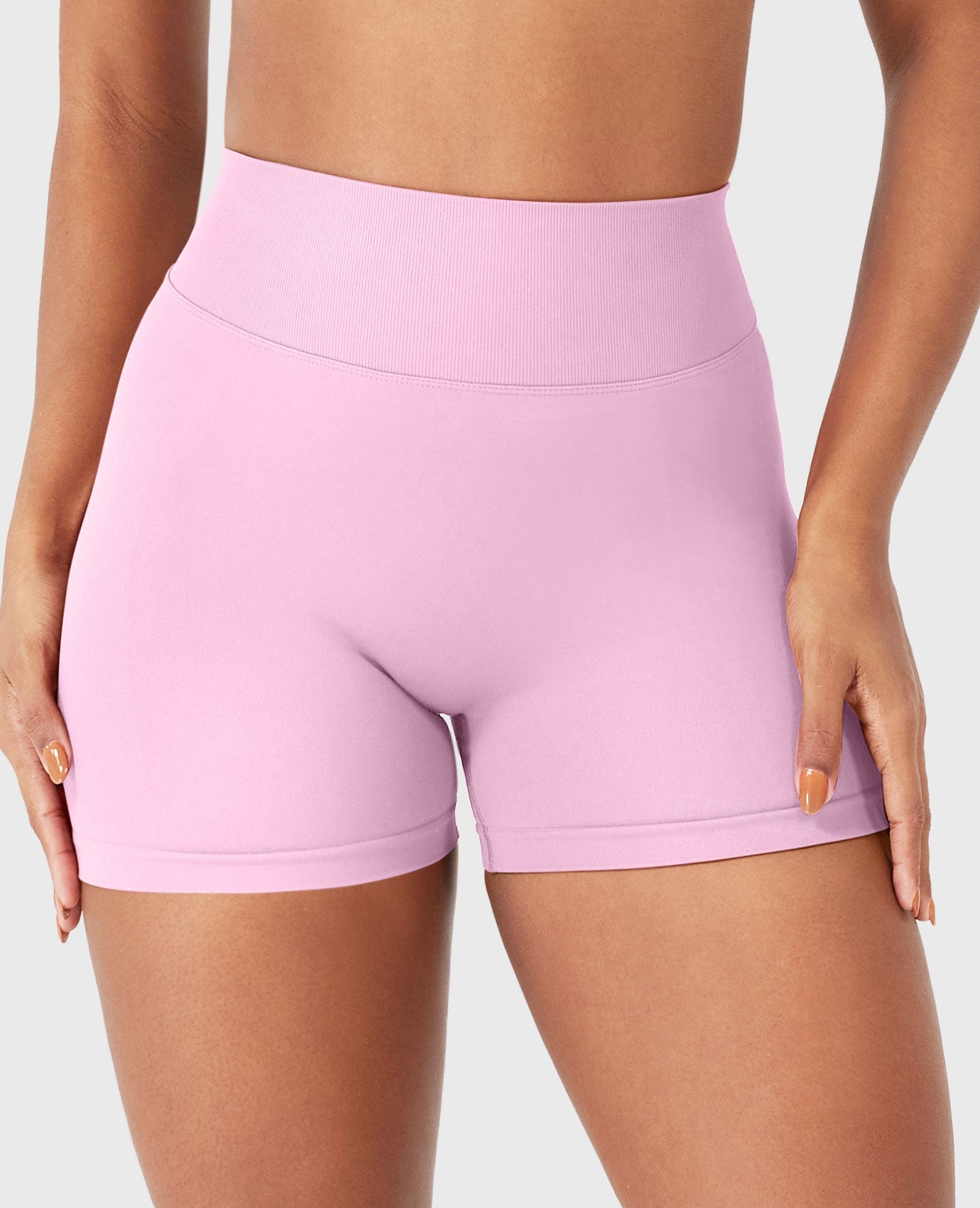 Yeoreo SoftHue 3.6" V-back Seamless Shorts