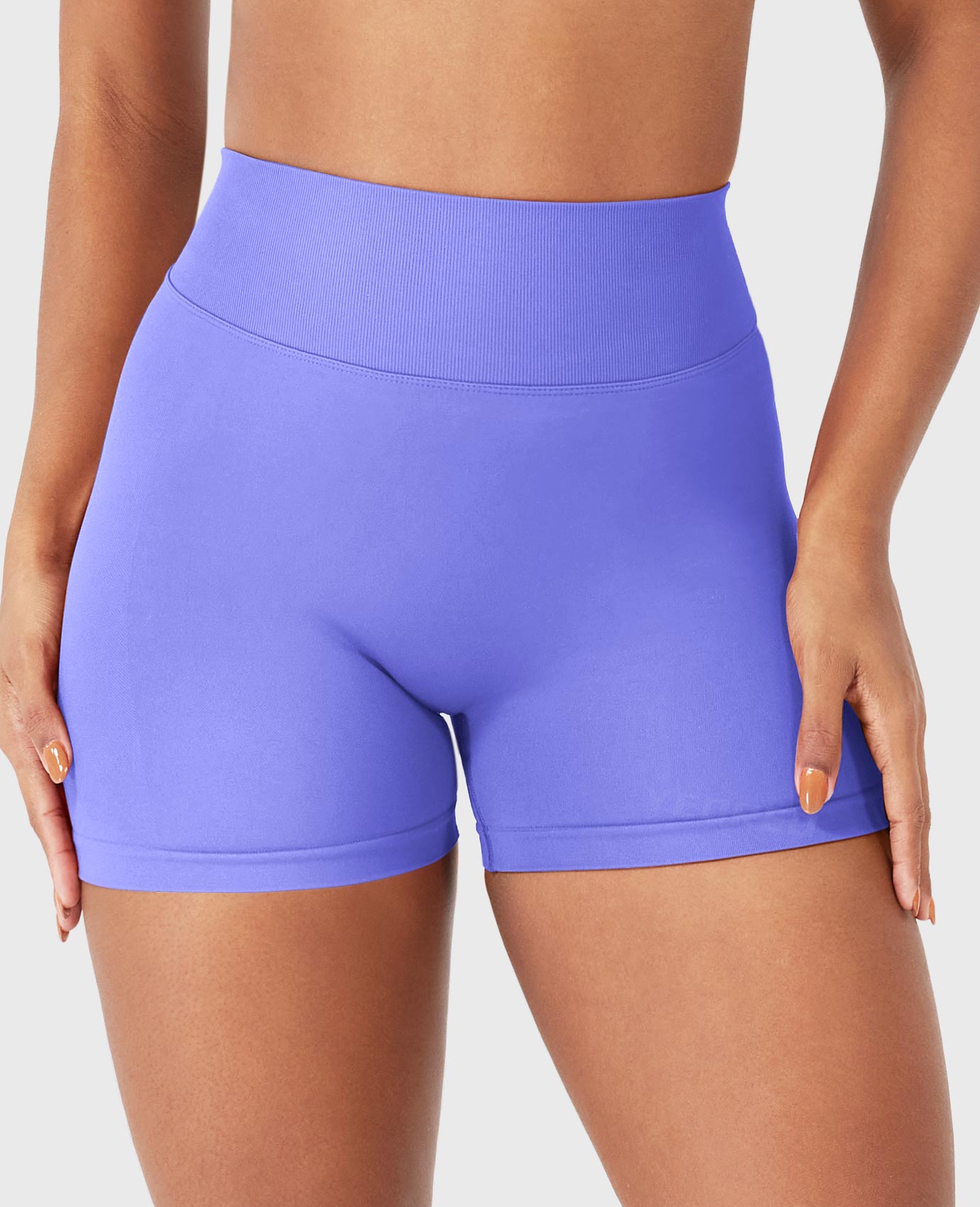 Yeoreo SoftHue 3.6" V-back Seamless Shorts