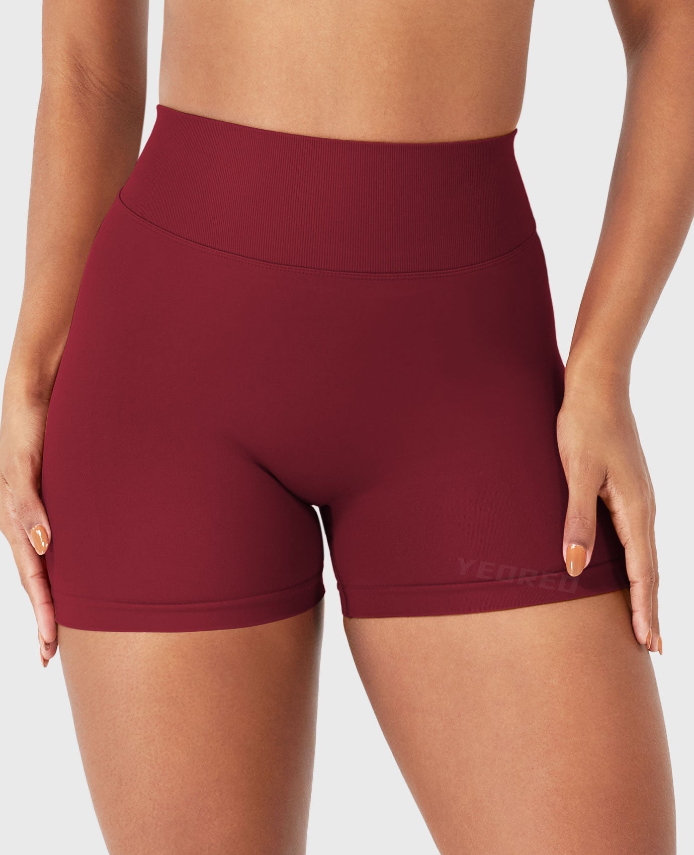 Yeoreo SoftHue 3.6" V-back Seamless Shorts
