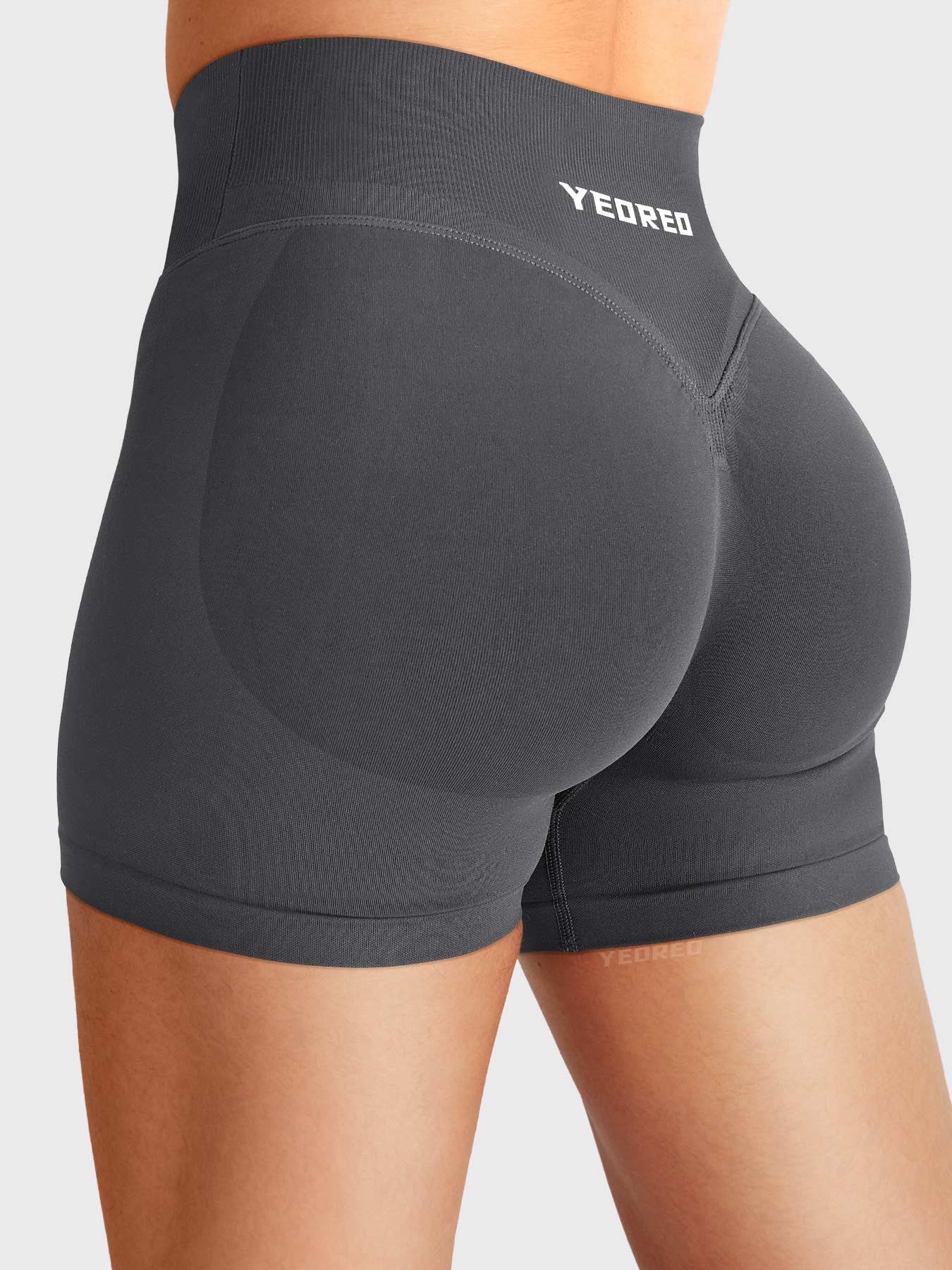 Yeoreo Baderiy 4.5" V-Waistband Seamless Shorts