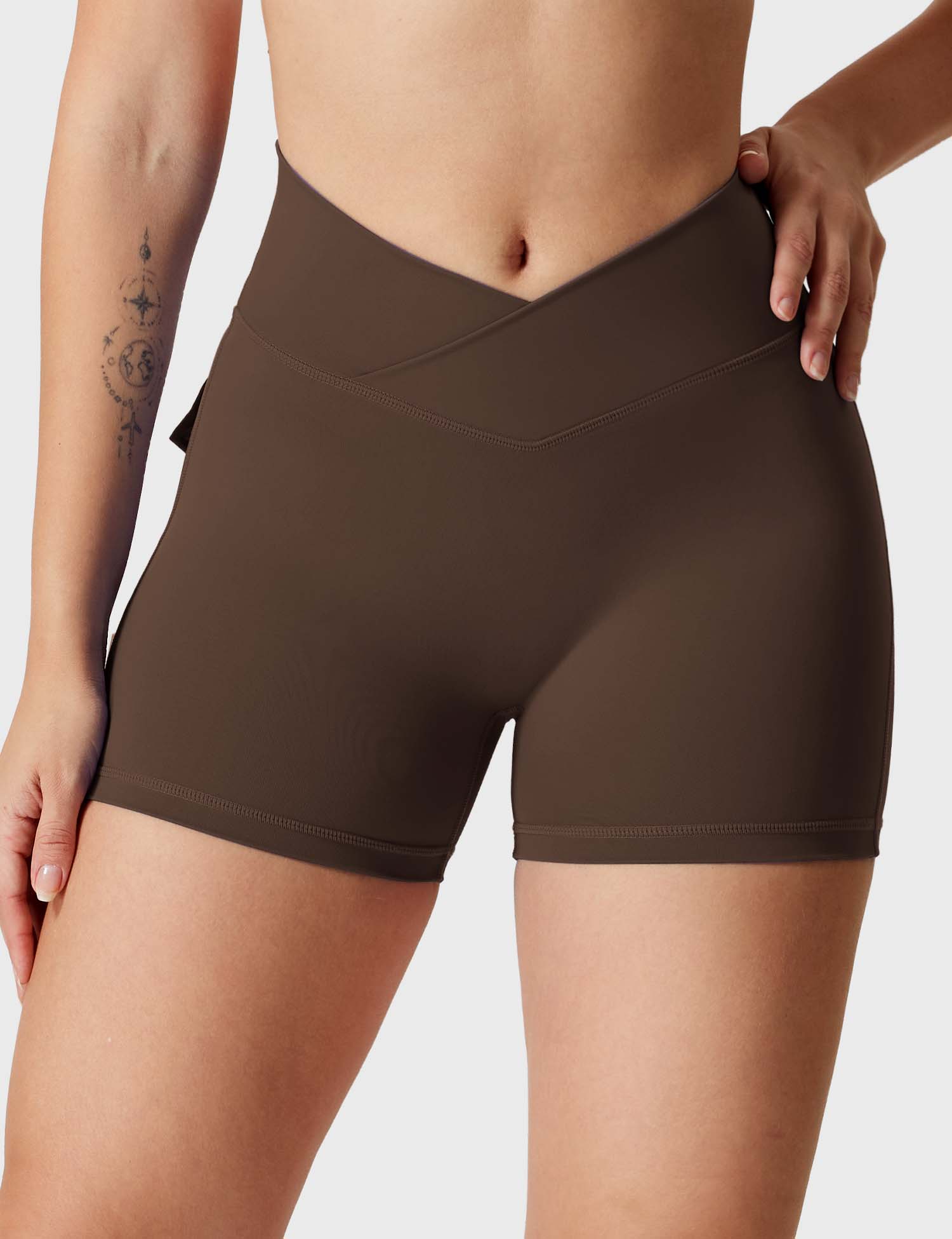 Yeoreo V-waistband Charm Shorts