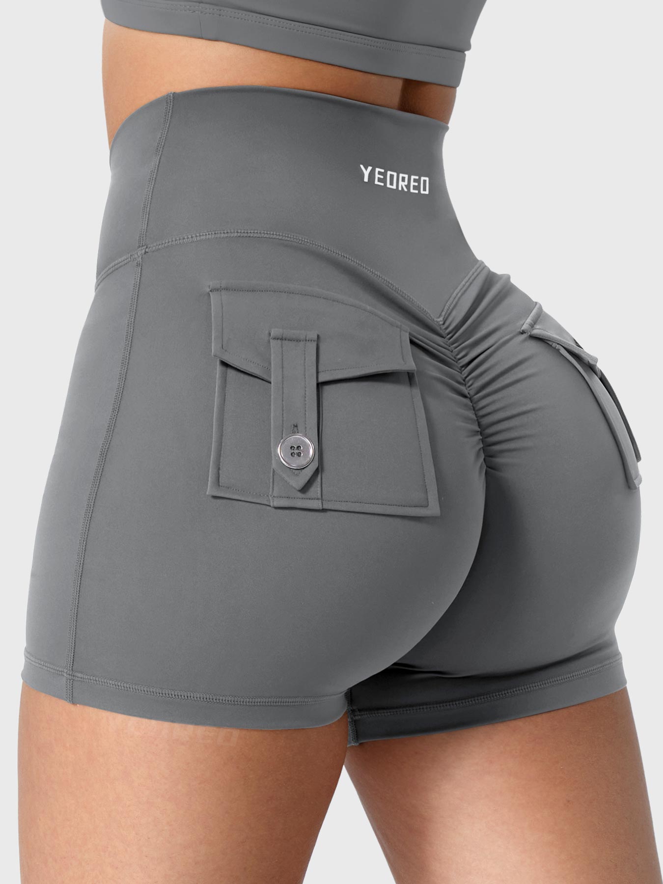 Yeoreo V-waistband Charm 3.6" Shorts