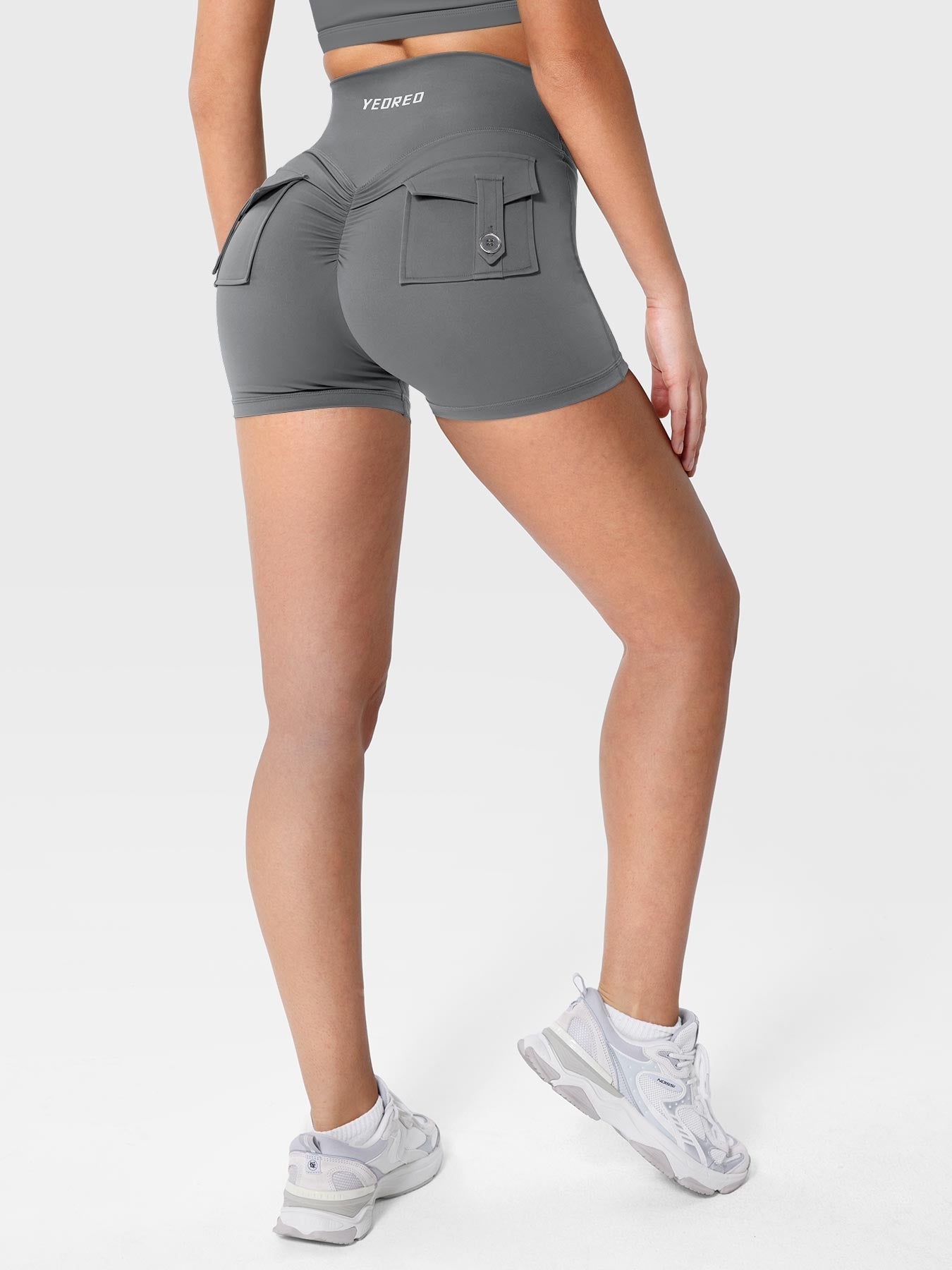 Yeoreo V-waistband Charm 3.6" Shorts