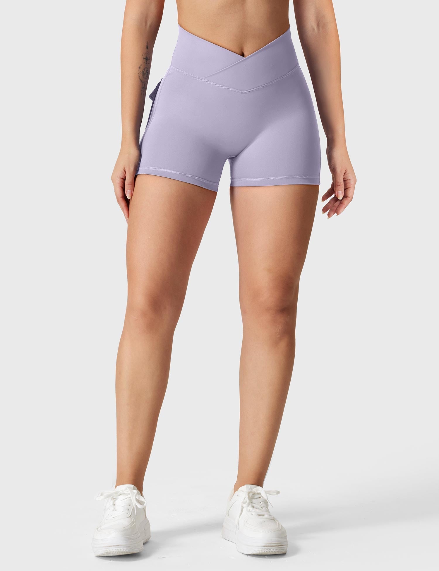 Yeoreo V-waistband Charm Shorts