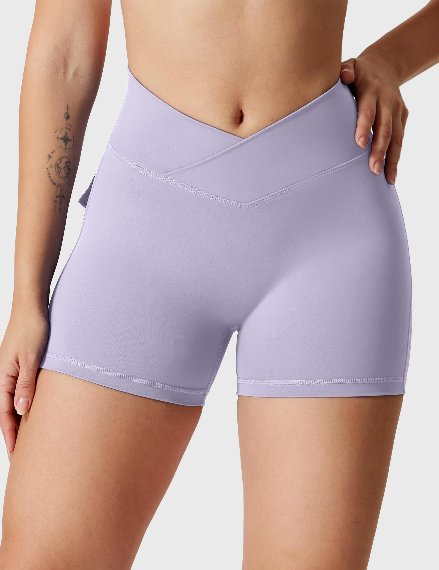 Yeoreo V-waistband Charm Shorts