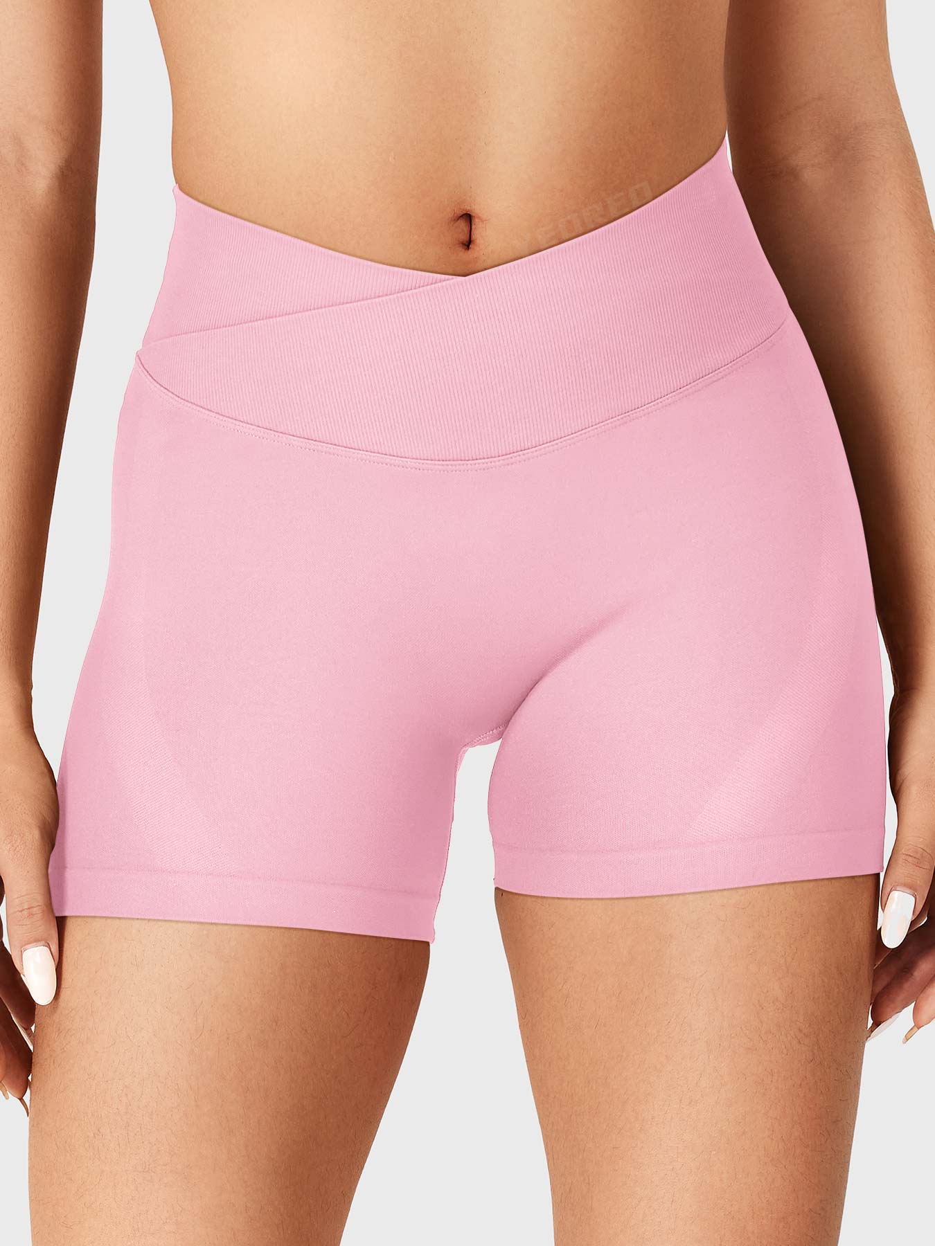 Yeoreo Baderiy 4.5" V-Waistband Seamless Shorts